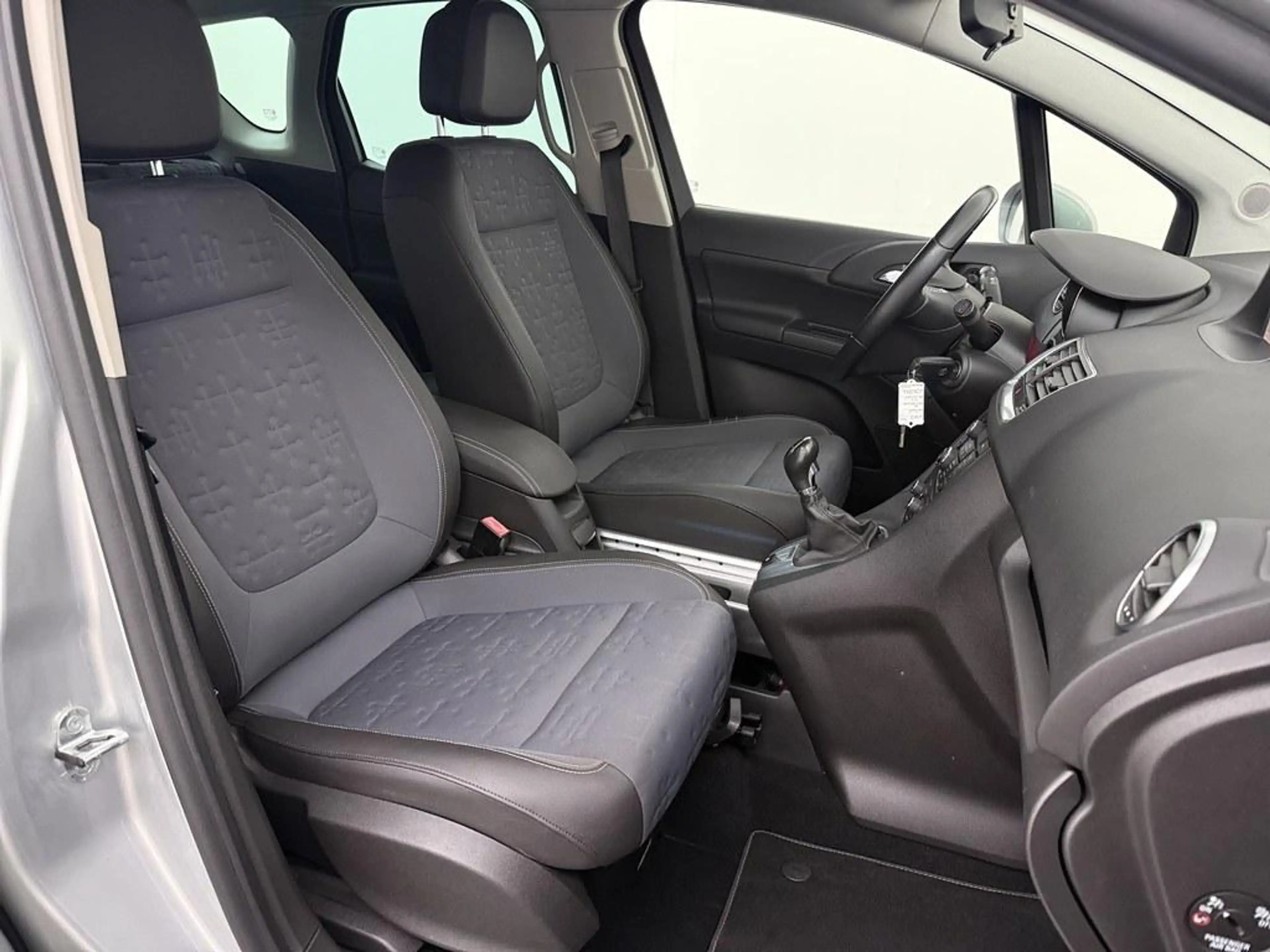 Opel Meriva 1.4 Turbo Design Edition PDC/Trekhaak/Navi /Cruise — photo 4