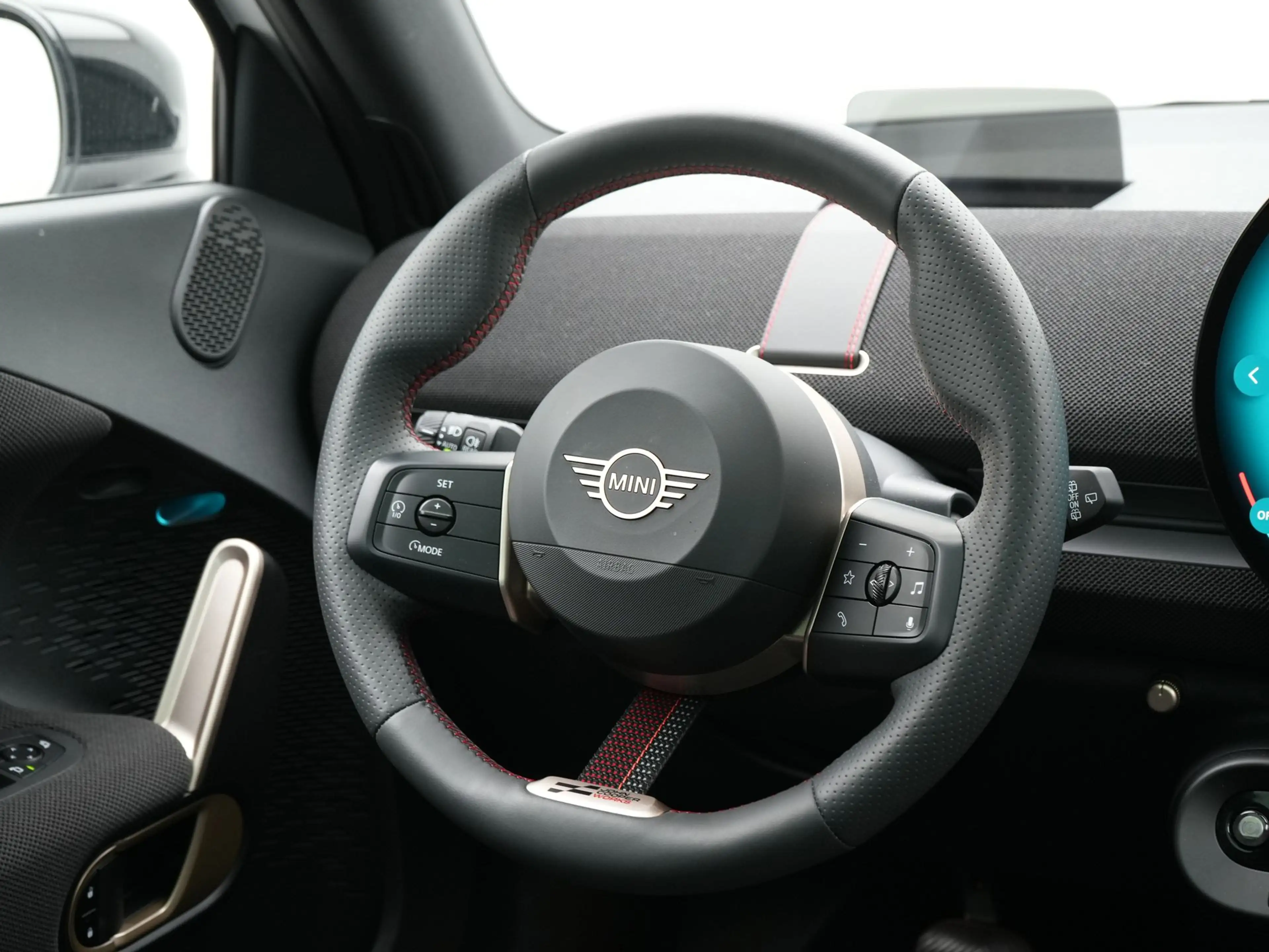 MINI Aceman SE John Cooper Works Pakket M — photo 2