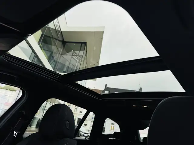 BMW M view 8