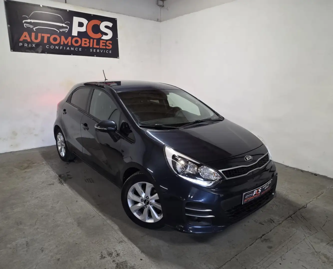 Kia Rio 1.4 CRDi World Edition*GPS*CAMERA*¨CARNET*... Grijs - 1