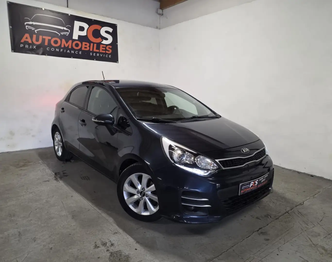 Kia Rio 1.4 CRDi World Edition*GPS*CAMERA*¨CARNET*... Grijs - 2