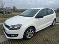 Volkswagen Polo V Match *SHZ*PDC*TEMPO*8-fach*TÜV NEU* Weiß - thumbnail 1