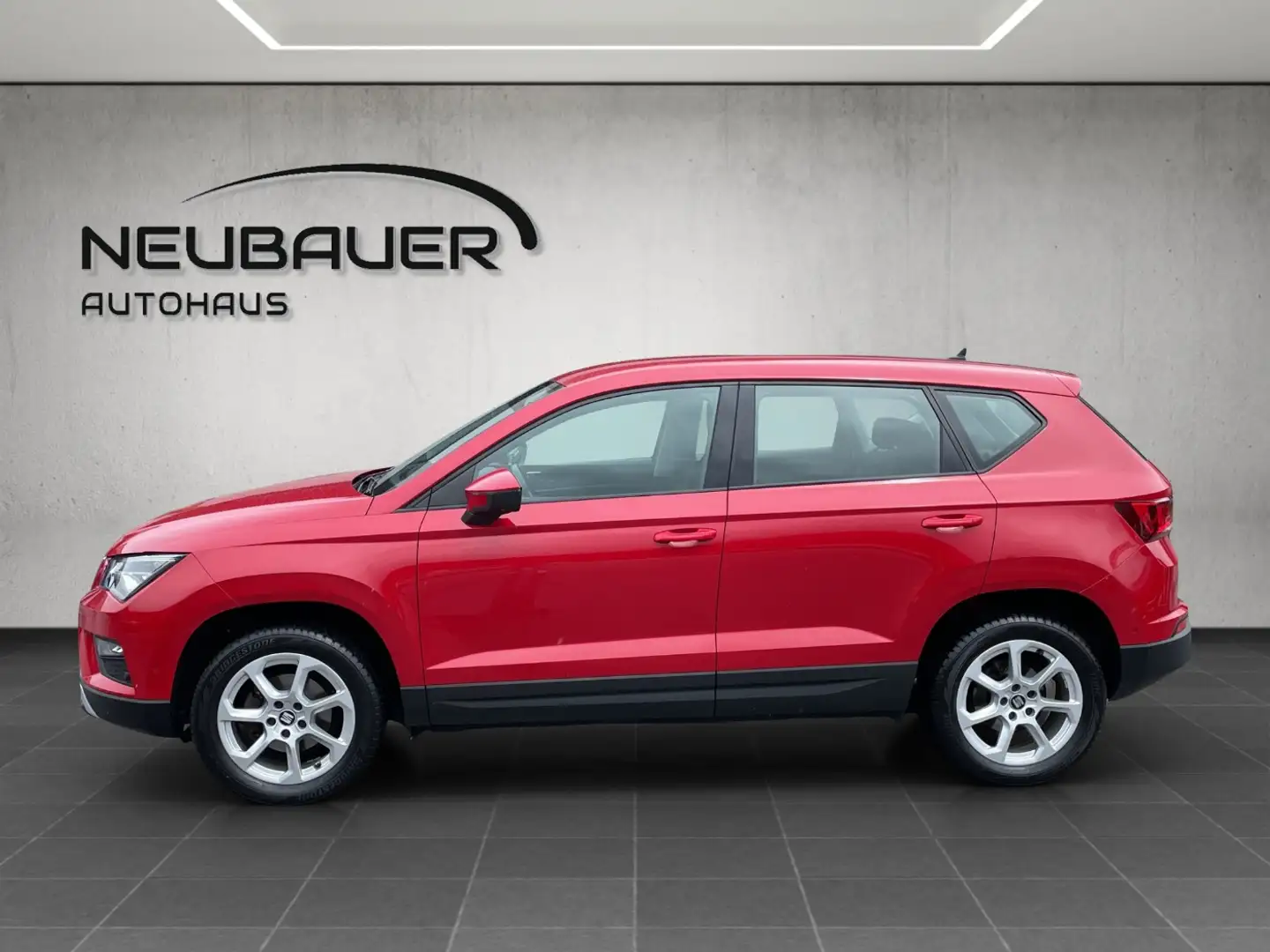 SEAT Ateca Style 1.6 TDI AHK Distr Klima PTS Shz LED Rot - 2