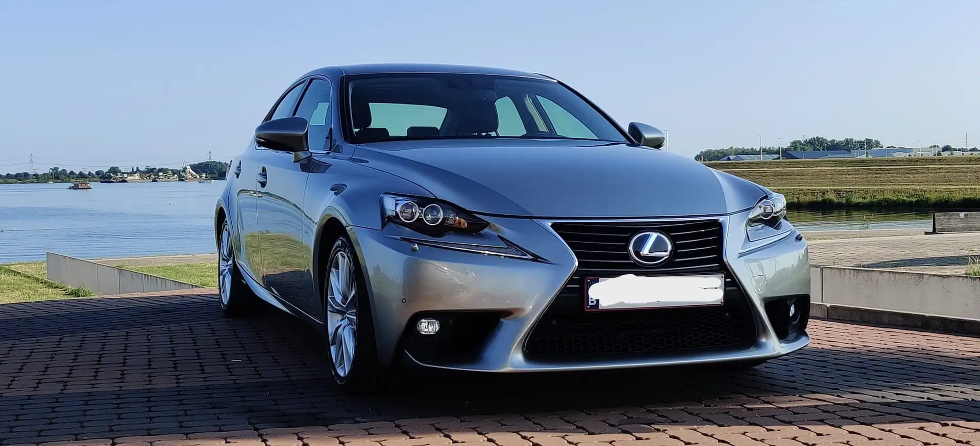 Lexus IS 300 IS 300h Luxury Line Argent - 1