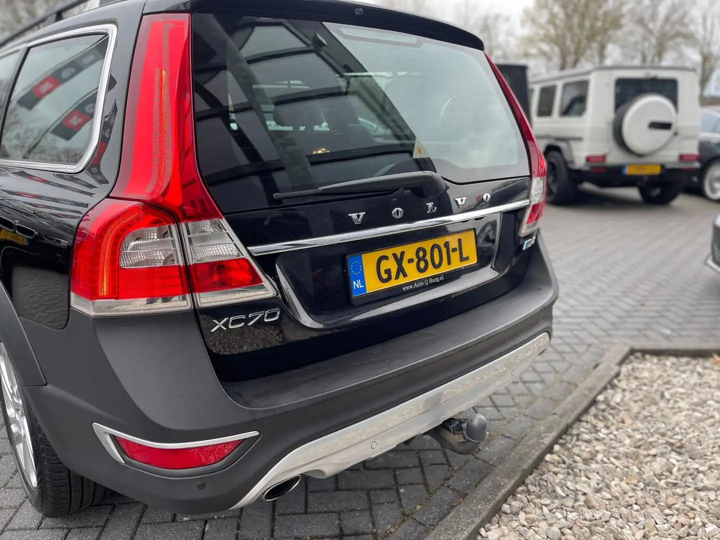 Volvo XC70 2.0 D4 FWD Summum | Automaat | Trekhaak | Digitale Negro - 2