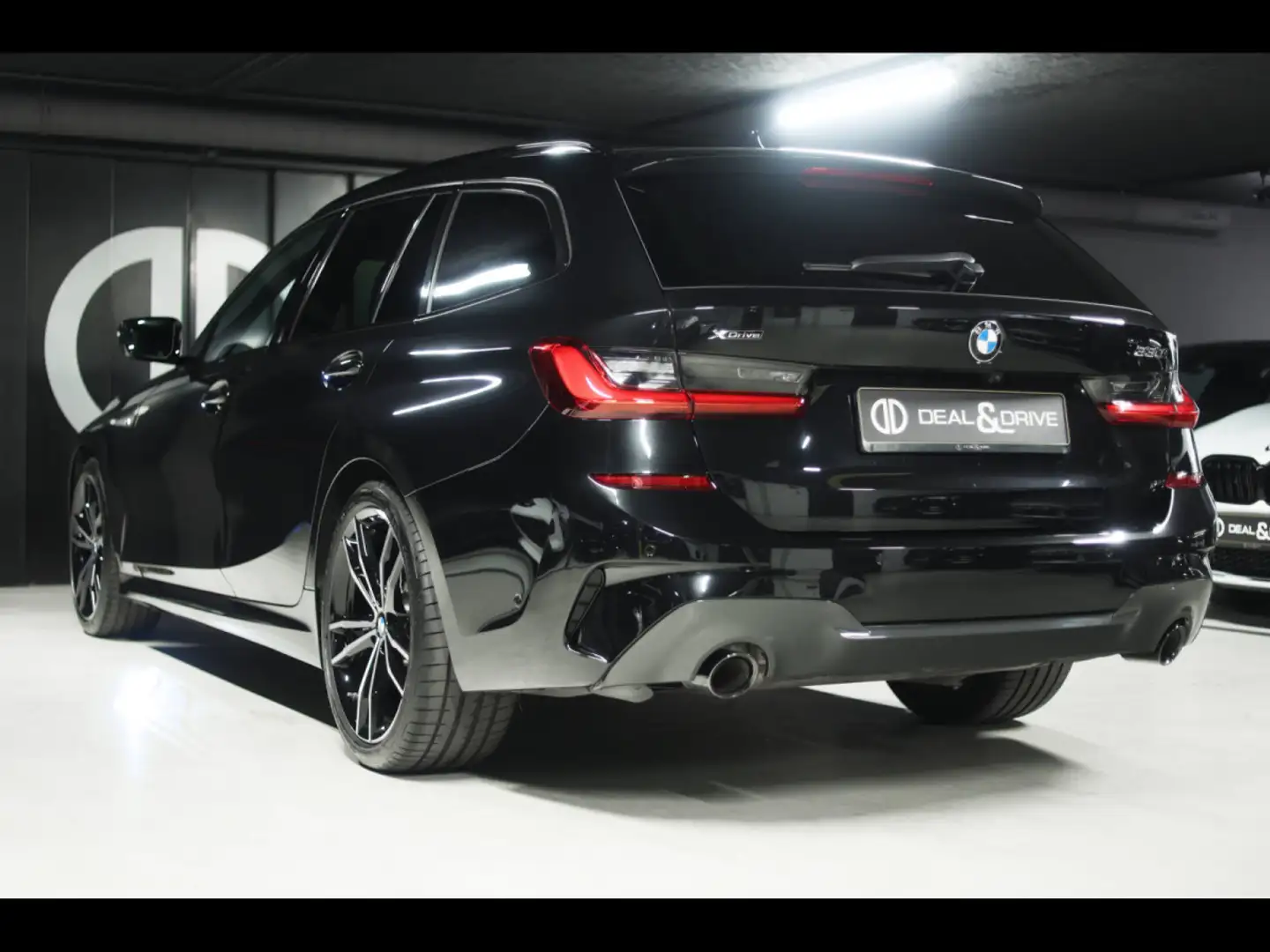 BMW 330 i TOURING XDRIVE M-SPORT°SHADOW°KAM°ACC Noir - 2