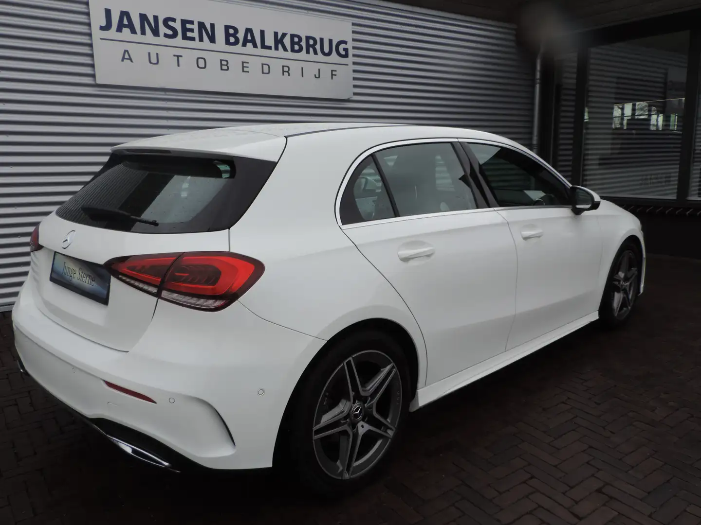 Mercedes-Benz A 180 Business Solution AMG Upgrade auto is nieuw zeer m Wit - 2