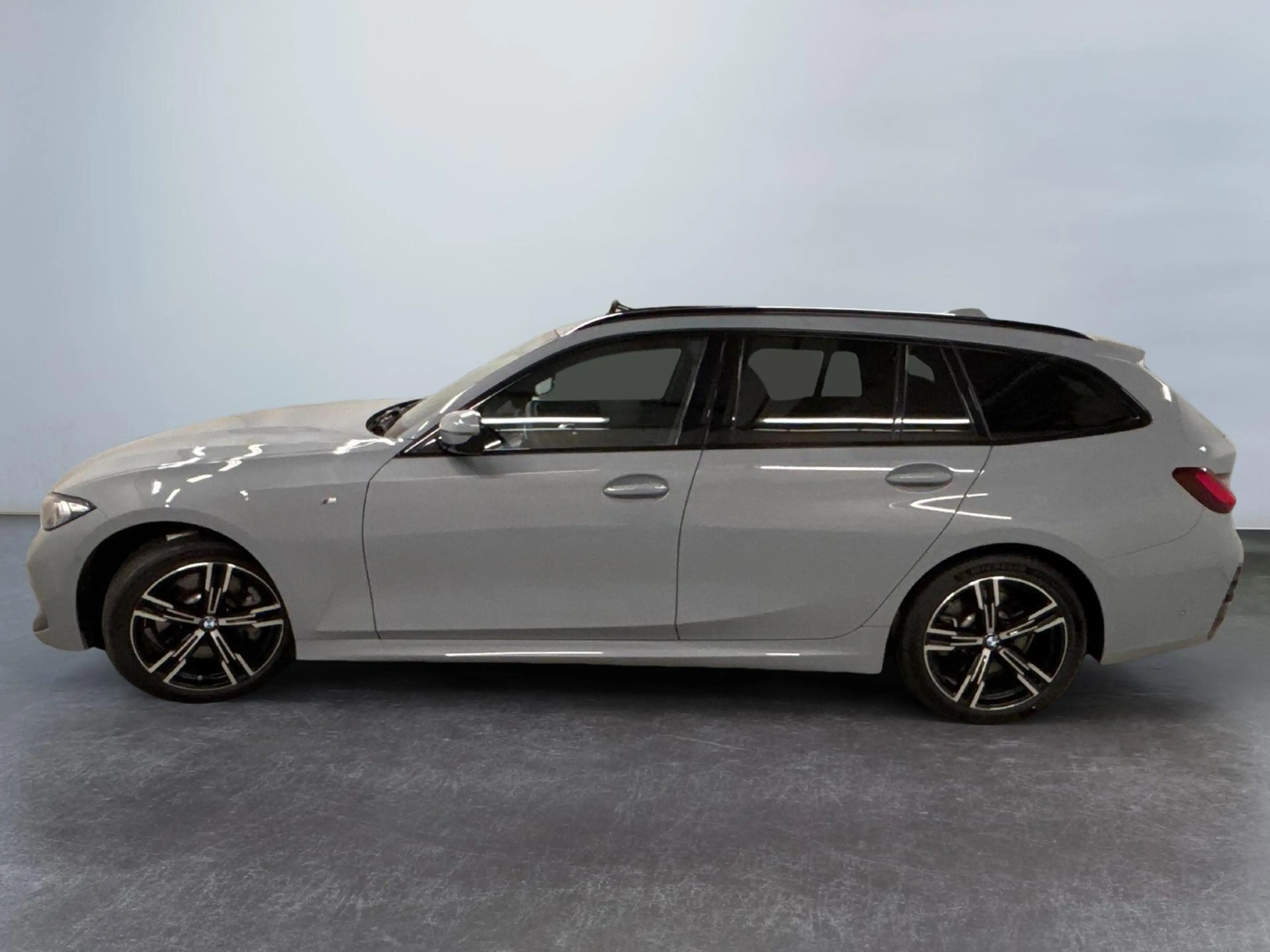 BMW 330 Touring 330i xDrive M Sport 245PS/180kW Steptro... — photo 4