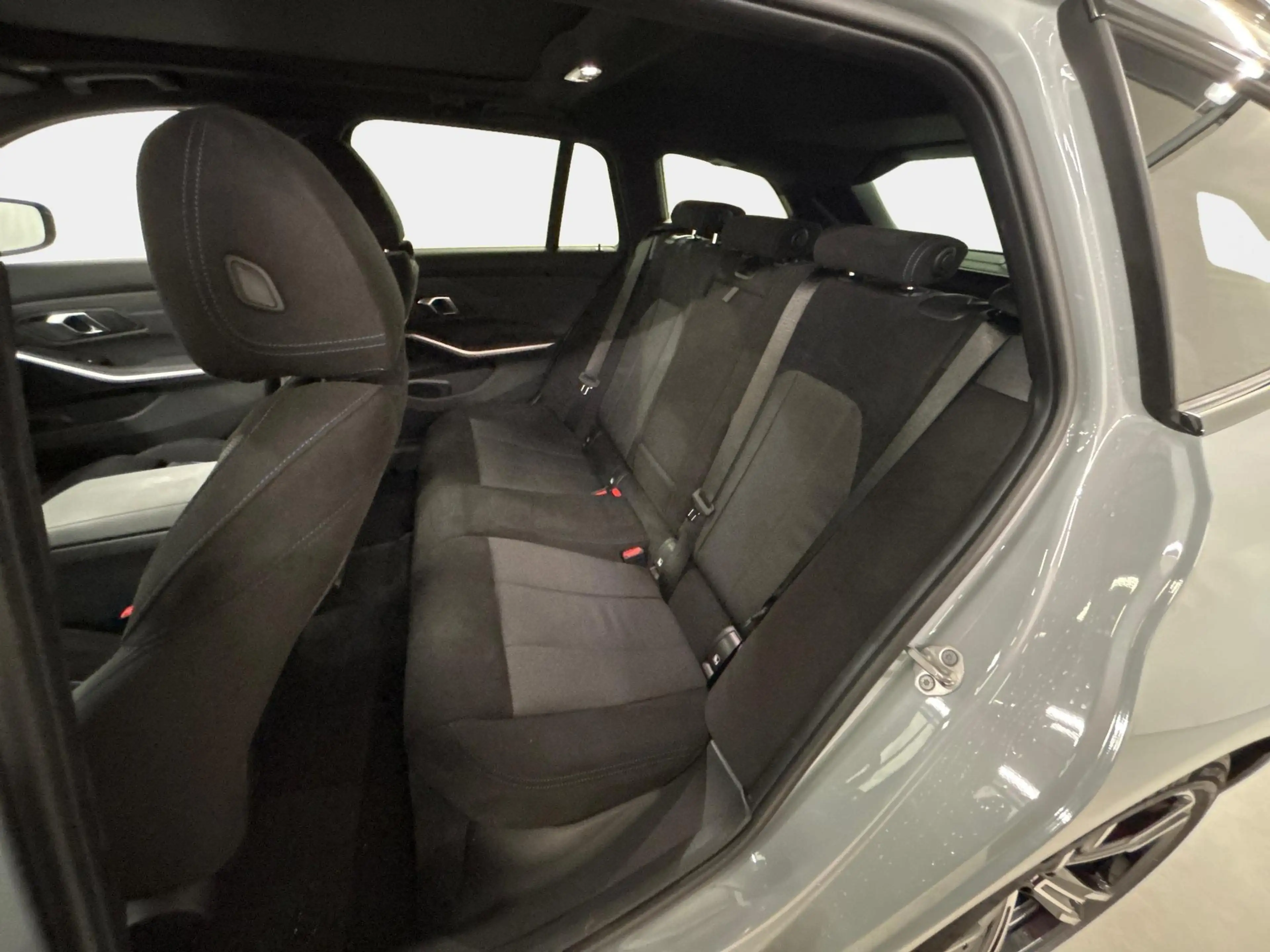 BMW 330 Touring 330i xDrive M Sport 245PS/180kW Steptro... — photo 20