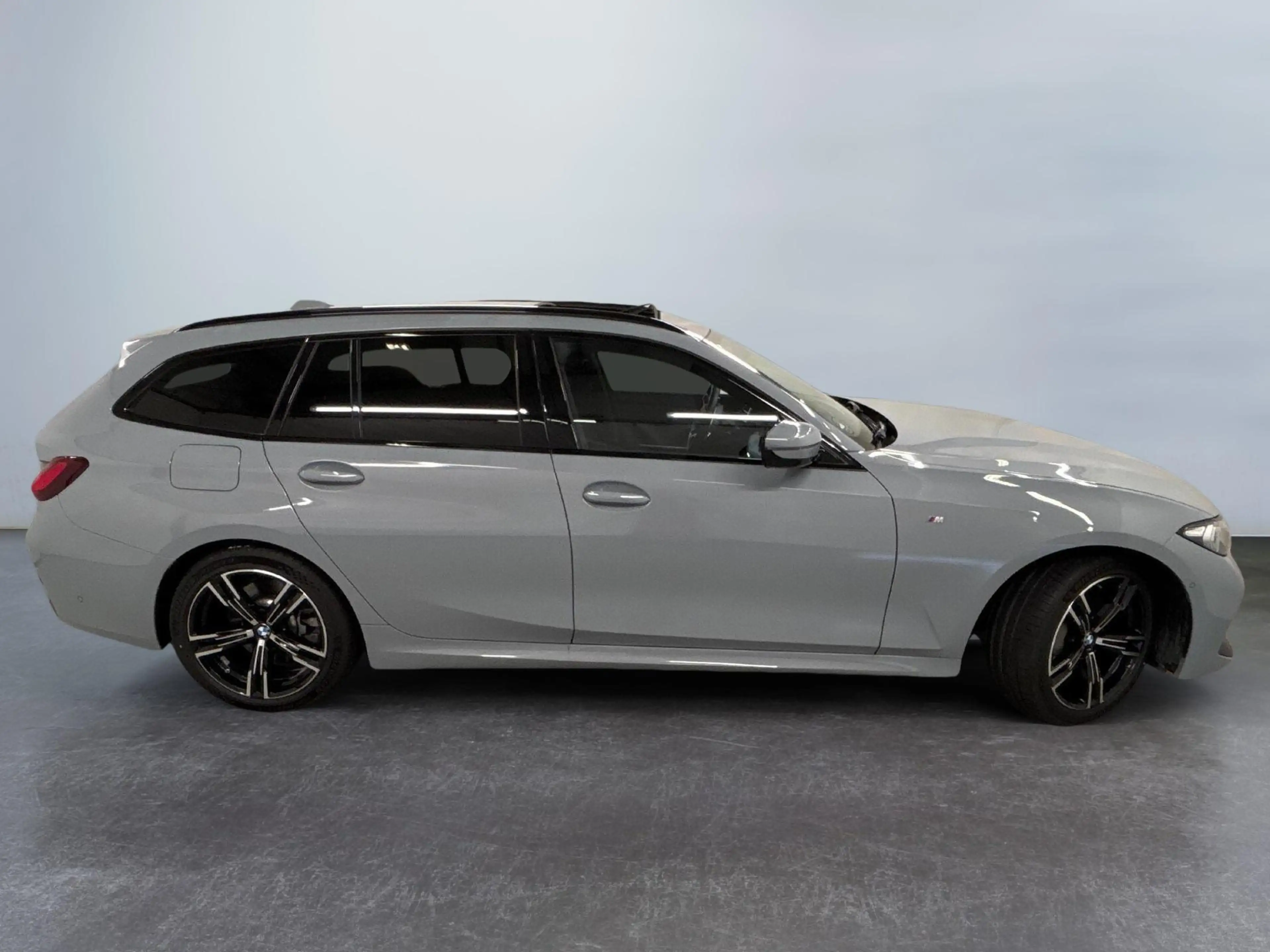 BMW 330 Touring 330i xDrive M Sport 245PS/180kW Steptro... — photo 8