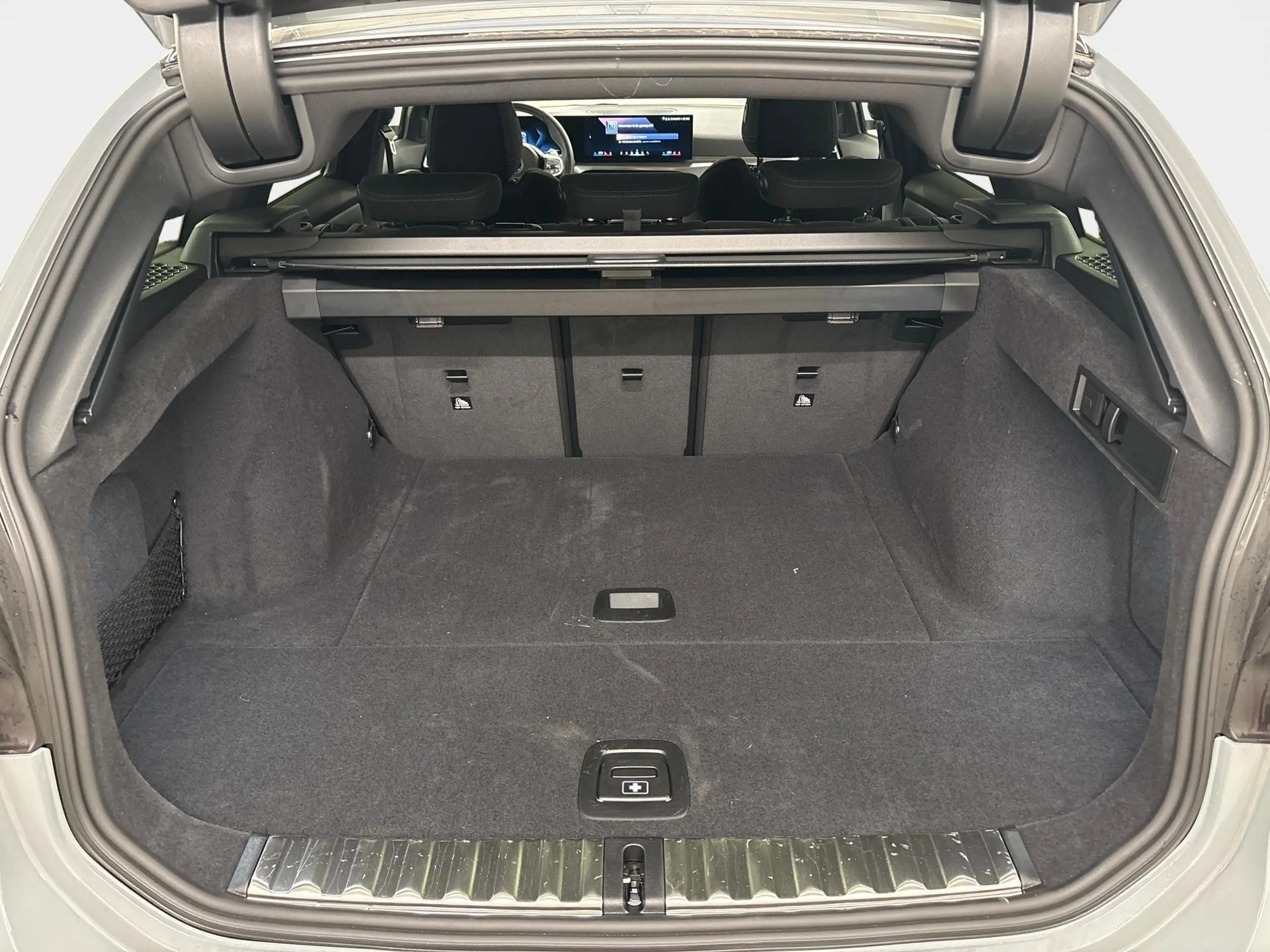 BMW 330 Touring 330i xDrive M Sport 245PS/180kW Steptro... — photo 10
