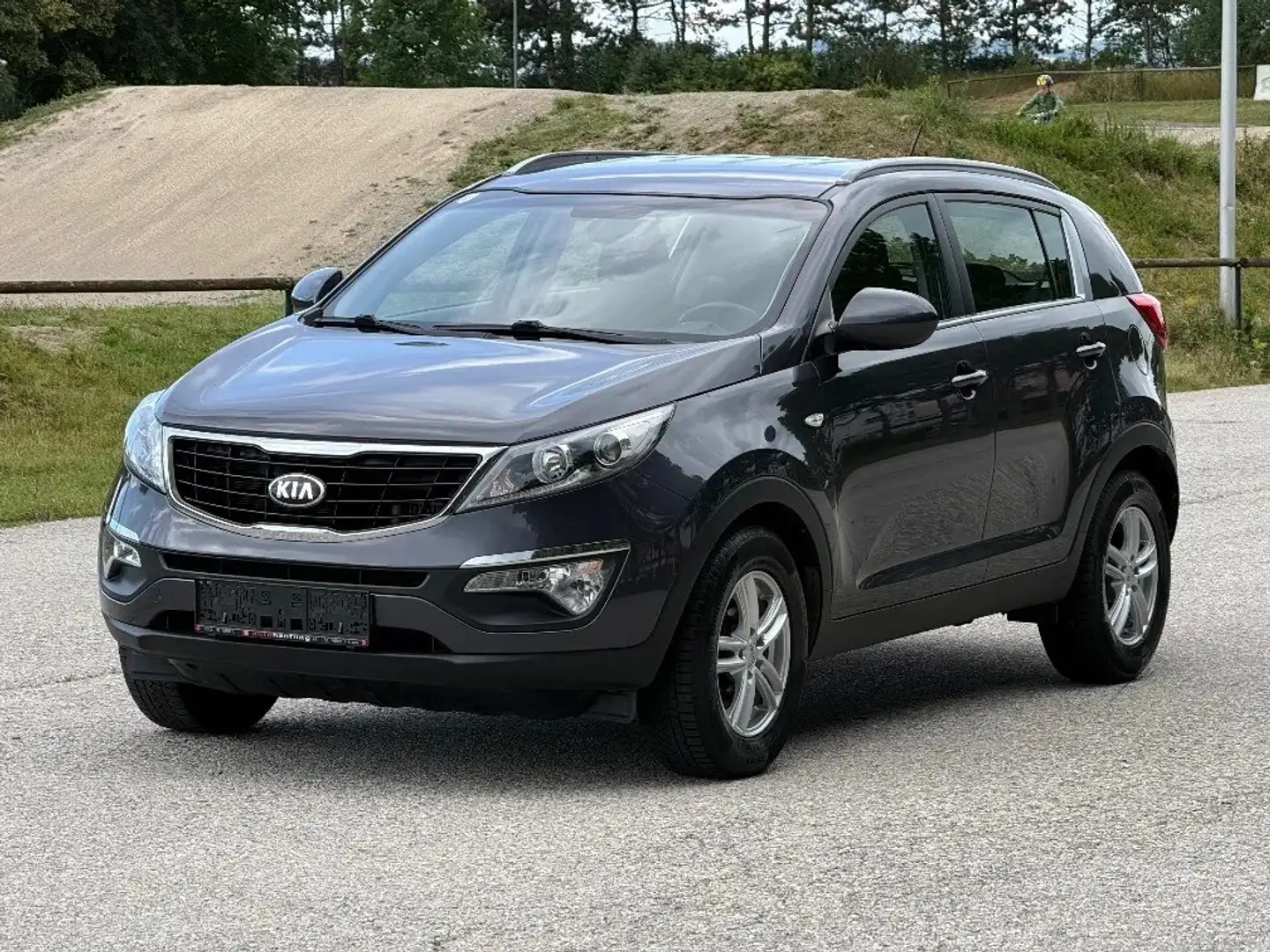Kia Sportage Silber 1,7 CRDi 2WD Grau - 1