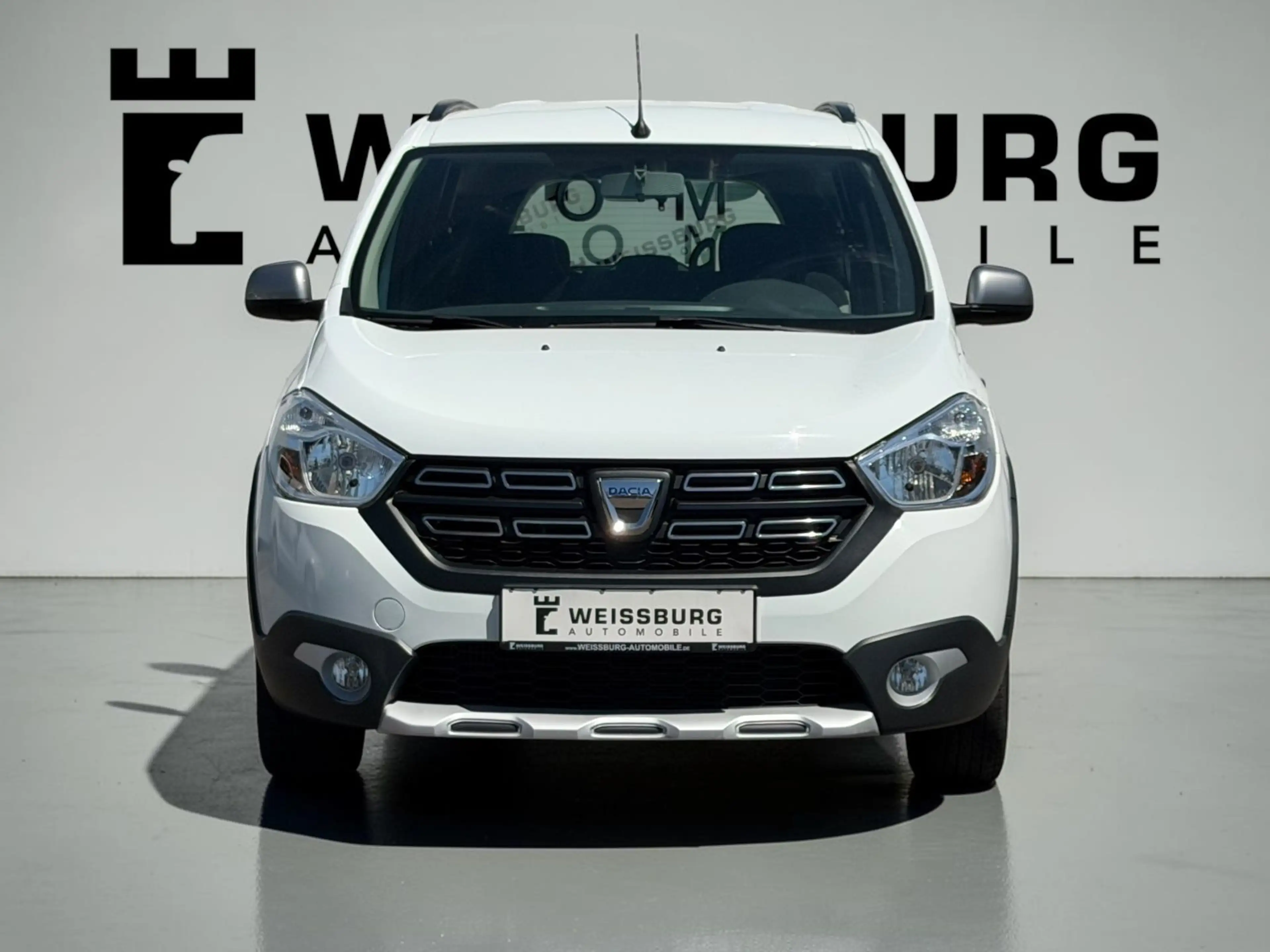 Dacia Lodgy Stepway 1.3TCe NAVI*RFK*KLIMA*SHZ*TEMPOMAT — photo 2