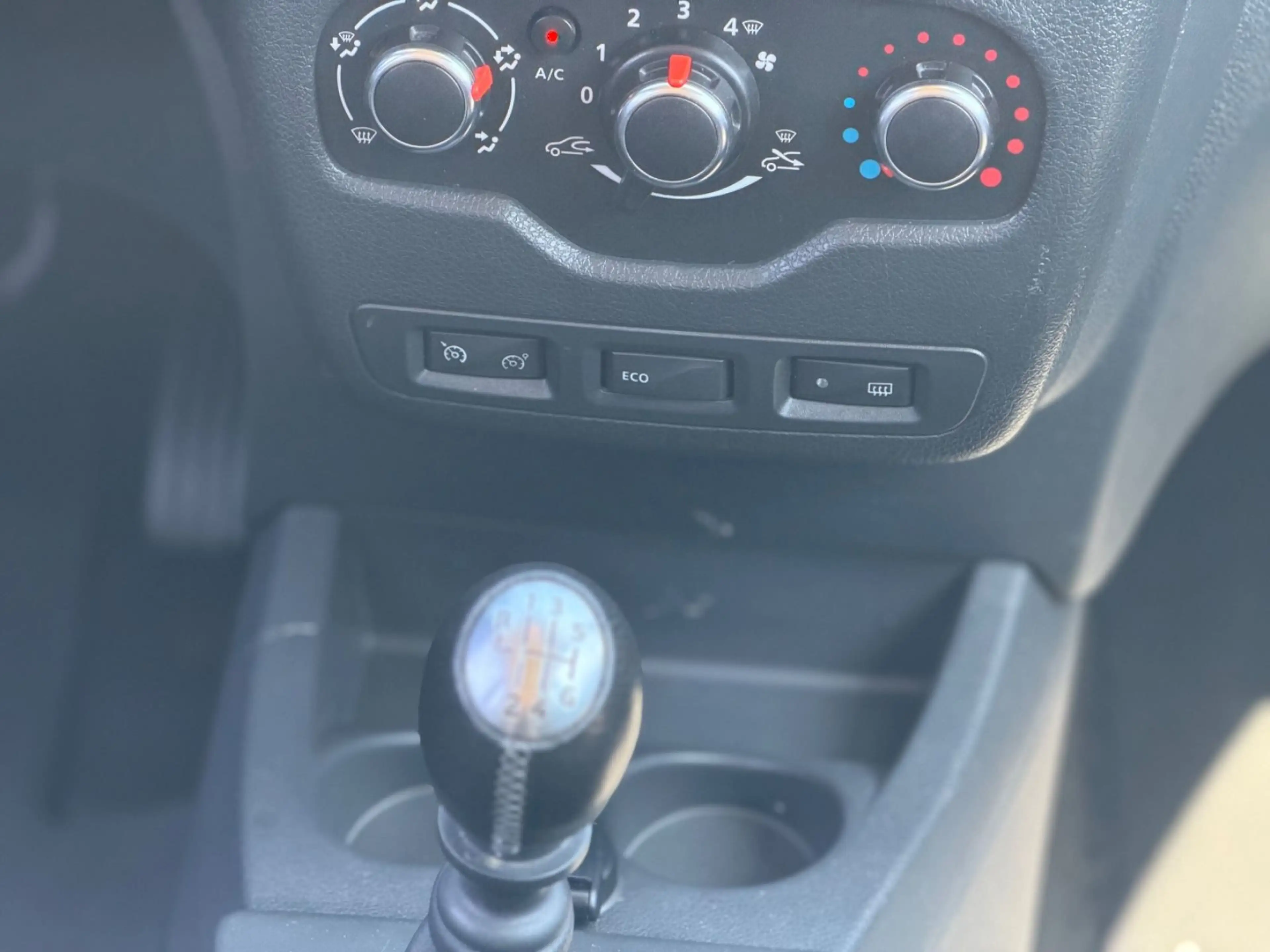 Dacia Lodgy Stepway 1.3TCe NAVI*RFK*KLIMA*SHZ*TEMPOMAT — photo 15