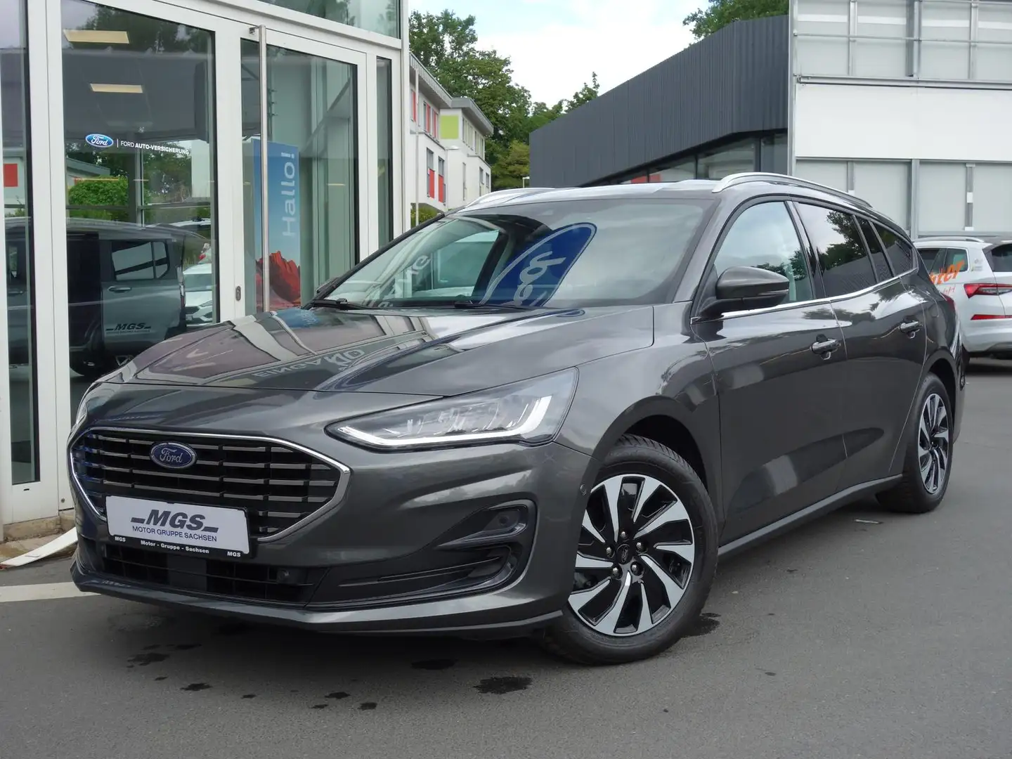 Ford Focus Turnier Titanium X 125PS #LED #B&O #AWR Grau - 2