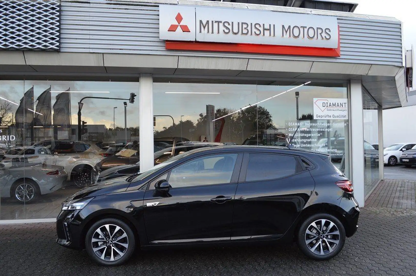 Mitsubishi Colt Colt Hybrid Plus 1,6 AT Schwarz - 2