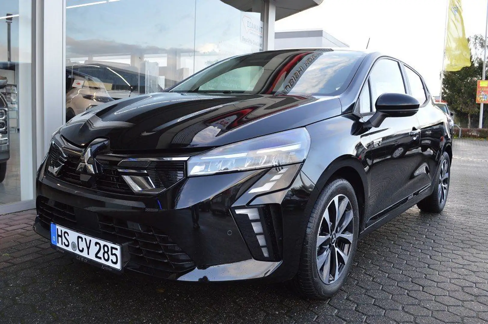 Mitsubishi Colt Colt Hybrid Plus 1,6 AT Schwarz - 1