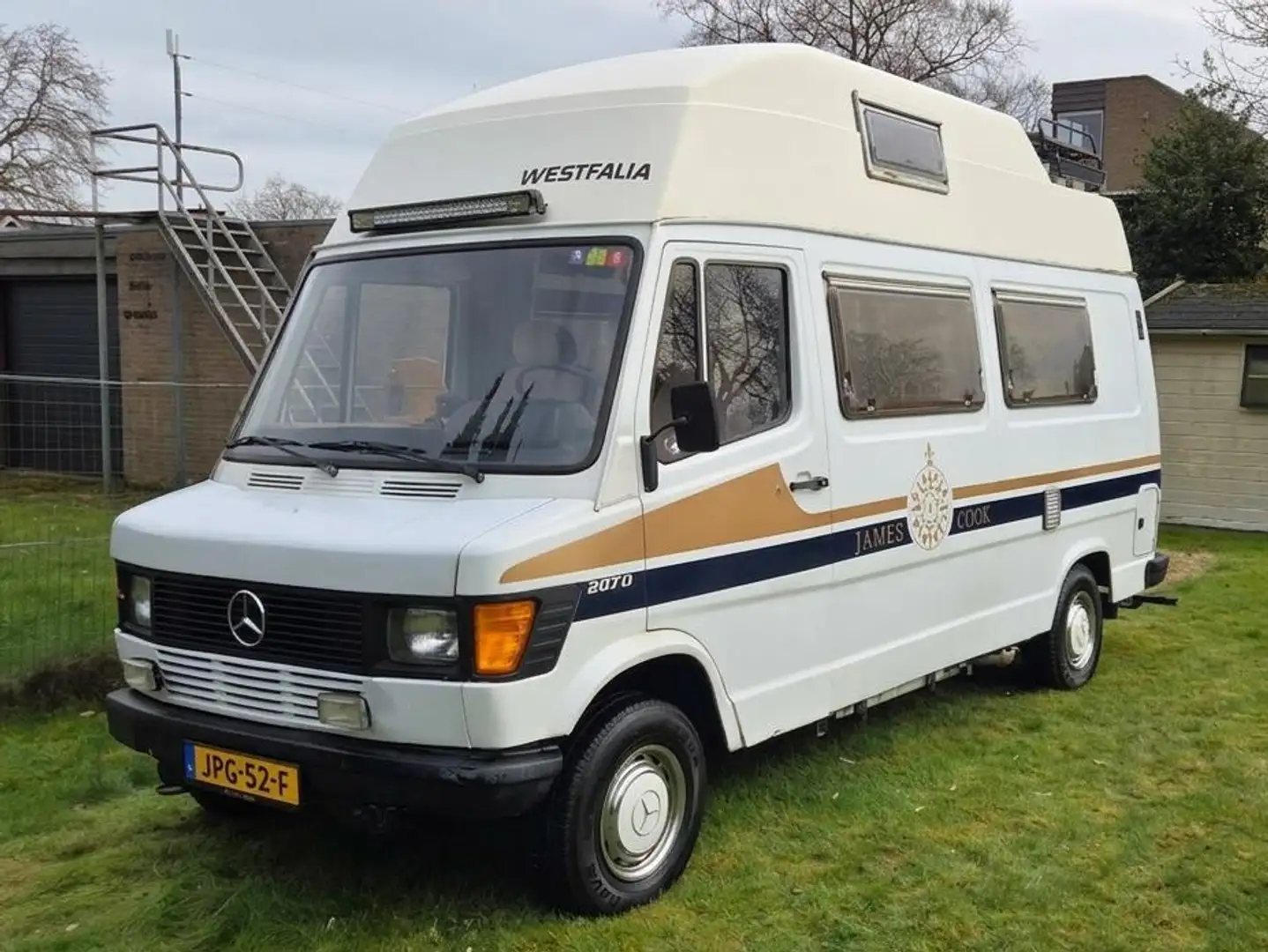 Mercedes-Benz T1 207D (Bremer) T1 Originele Westfalia, James Cook Camper Weiß - 2