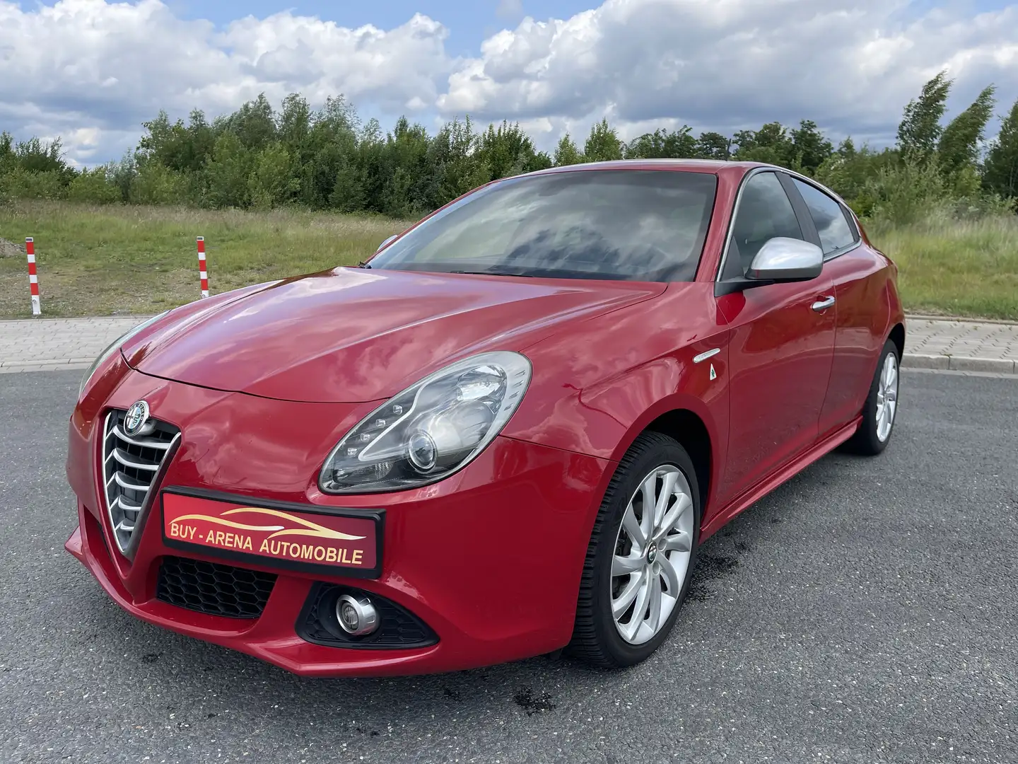 Alfa Romeo Giulietta 1.4 Turbo Turismo Multiair 2Hand Navi Top Gepflegt Red - 1