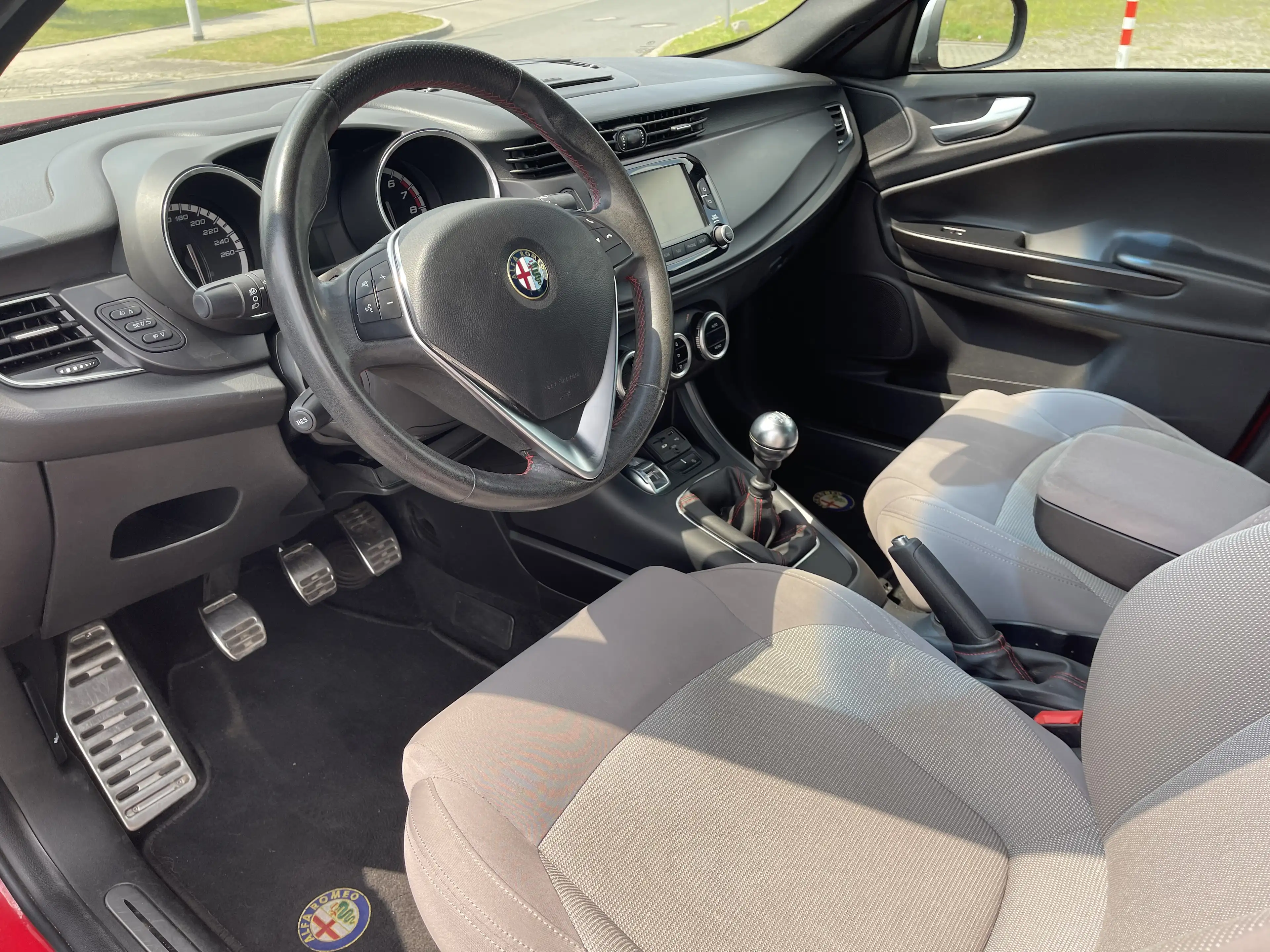 Alfa Romeo Giulietta 1.4 Turbo Turismo Multiair 2Hand Navi Top Gepflegt — photo 14