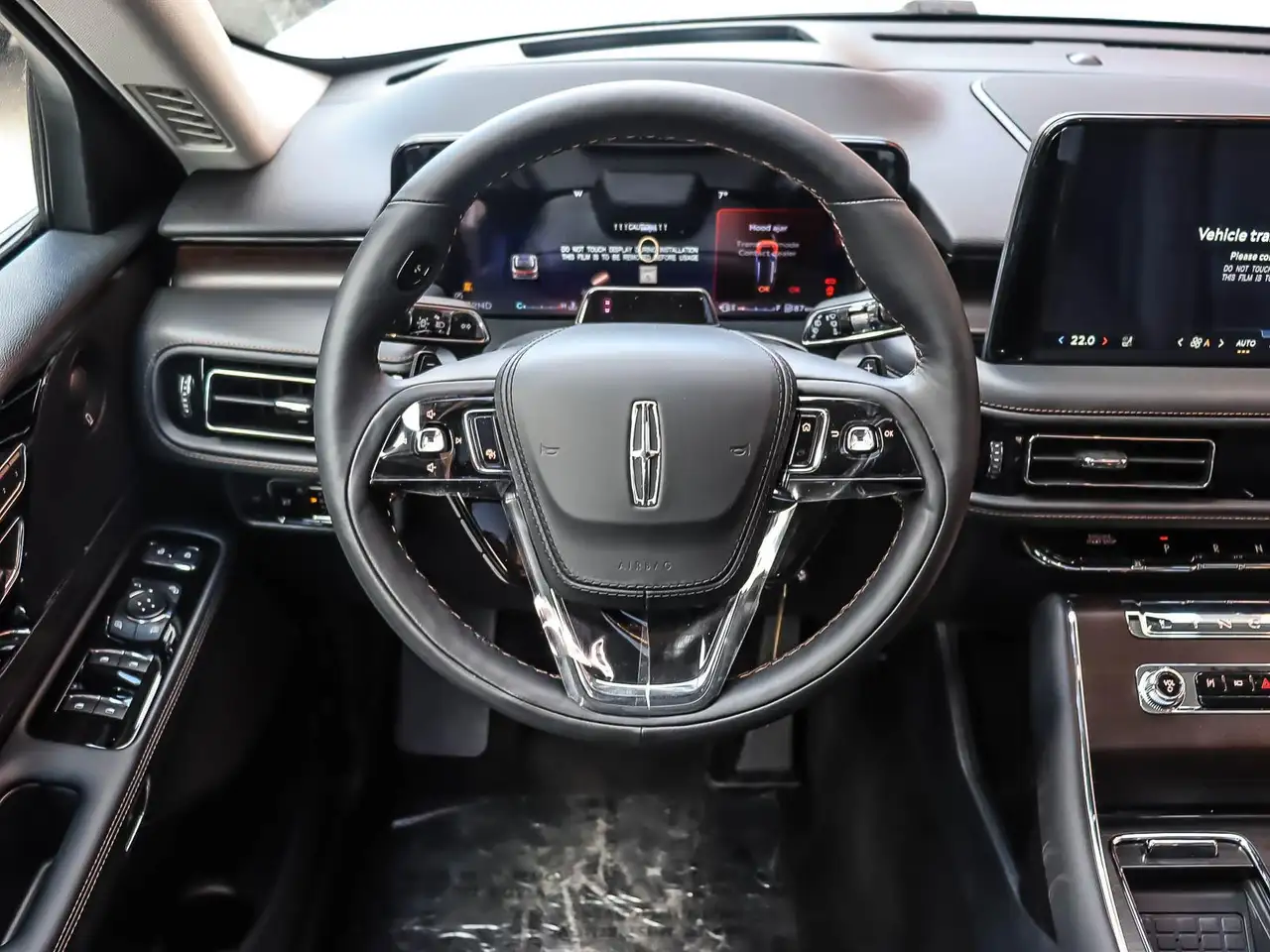 Lincoln Aviator снимка Lincoln Aviator