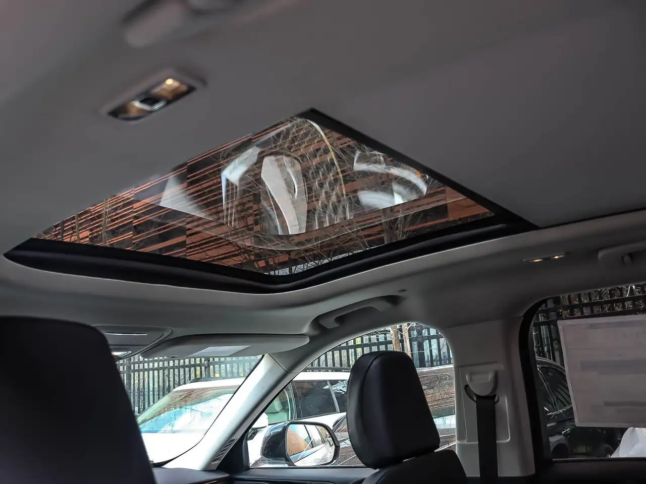 Lincoln Aviator снимка Lincoln Aviator