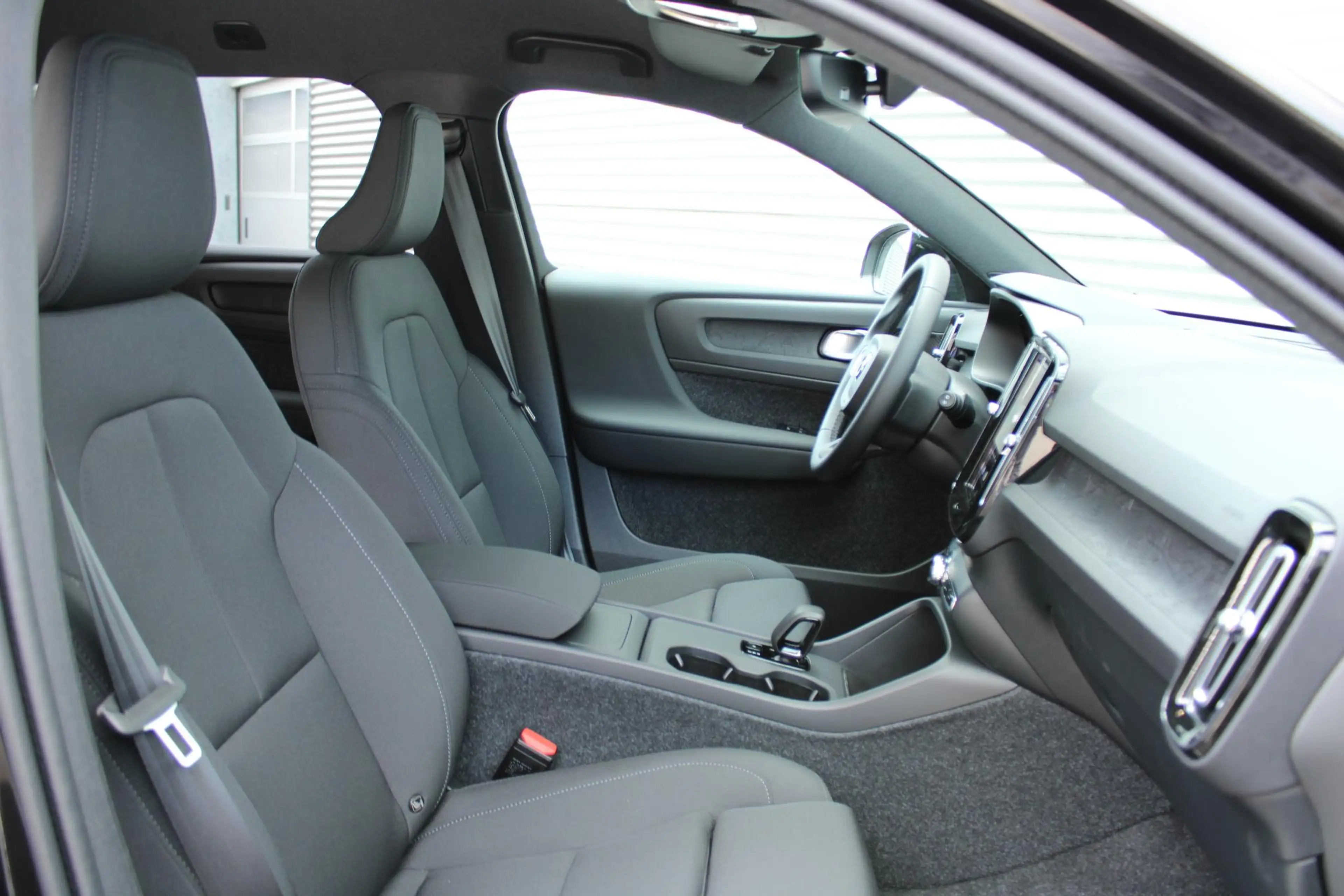 Volvo EX40 Single Motor Extended Range Plus Europa 82 kWh | A — photo 3