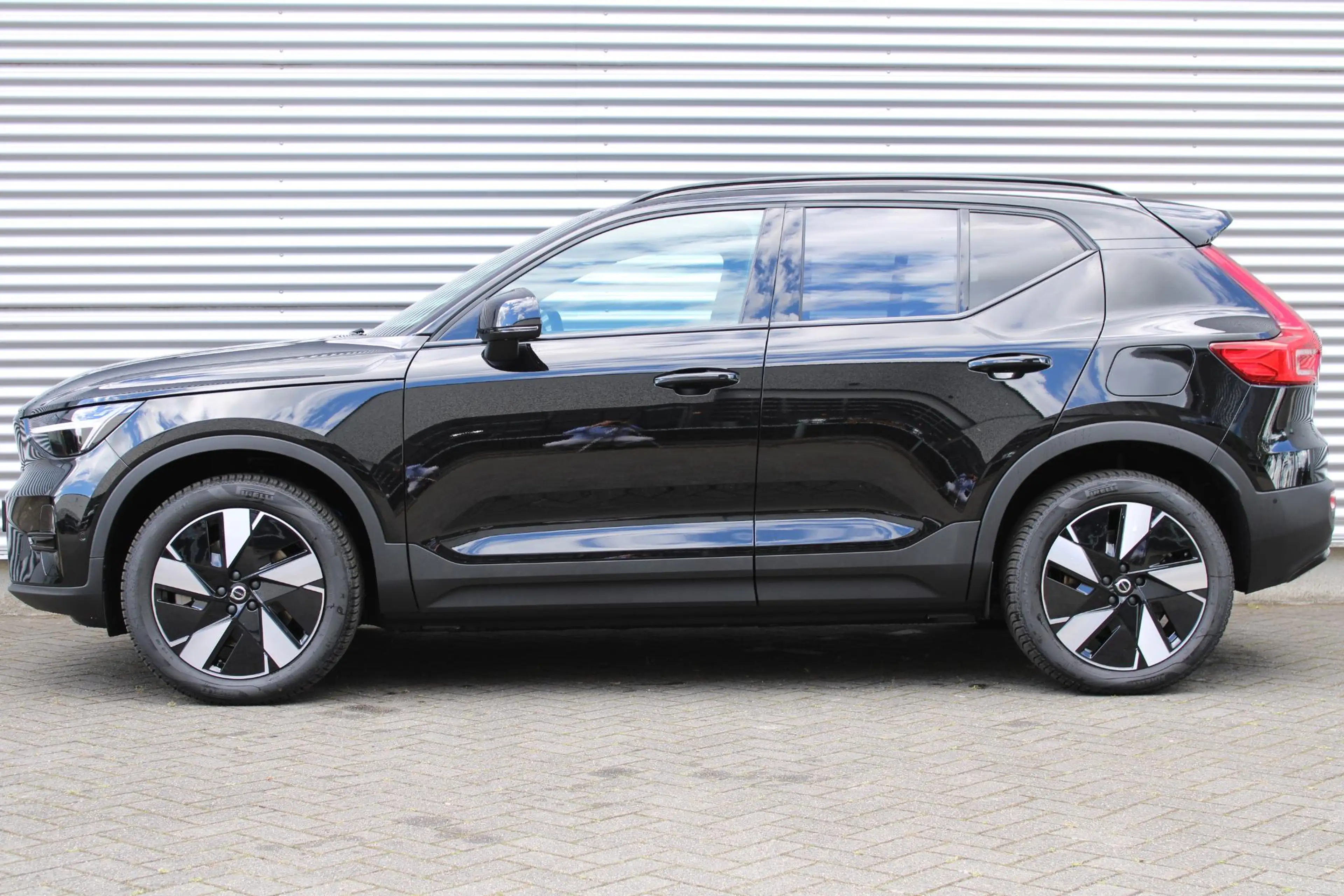 Volvo EX40 Single Motor Extended Range Plus Europa 82 kWh | A — photo 8