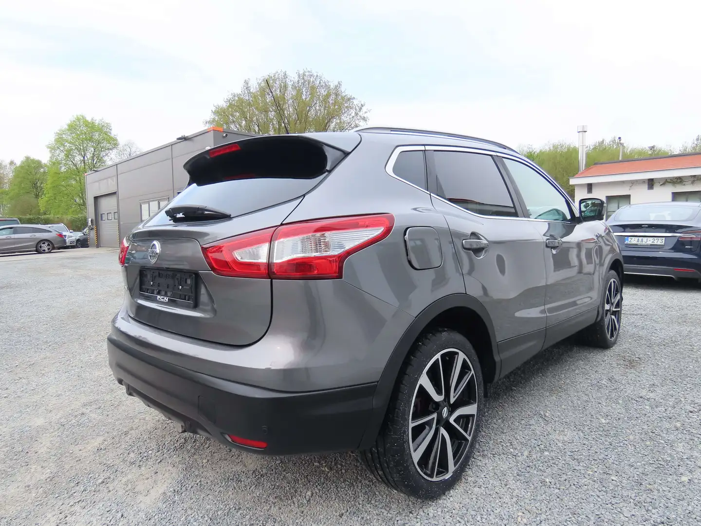 Nissan Qashqai 1.2 DIG-T 2WD Tekna Xtronic PROBLEEM BOITE Gris - 2