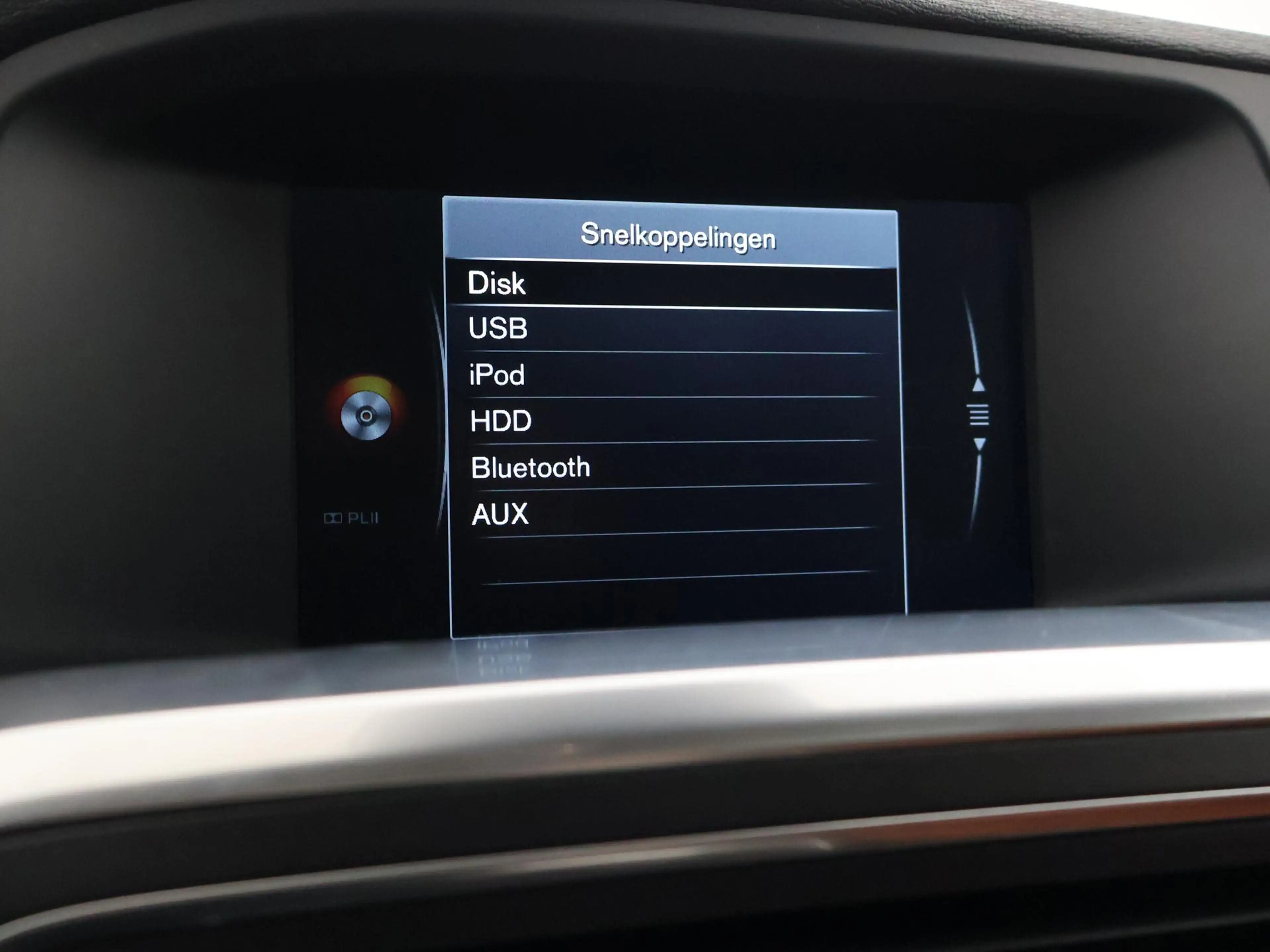 Volvo V60 2.4 D6 AWD PLUG-IN AMBER BLACK + COGNAC LEDER | AD — photo 41