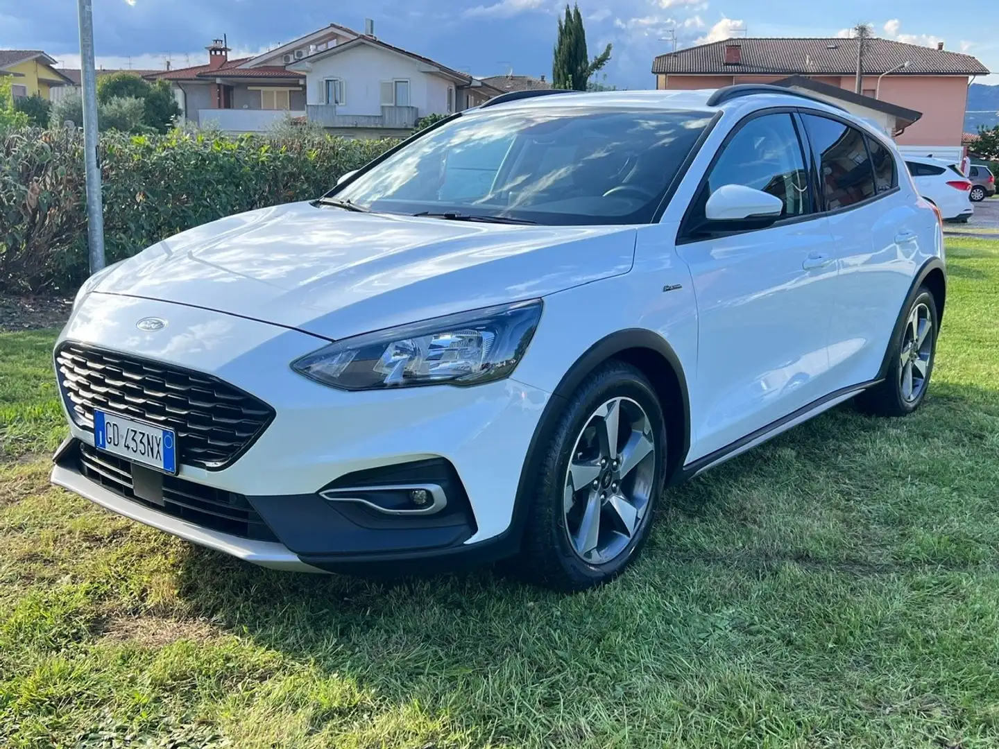 Ford Focus Focus Active 1.0 ecoboost h s Blanc - 1