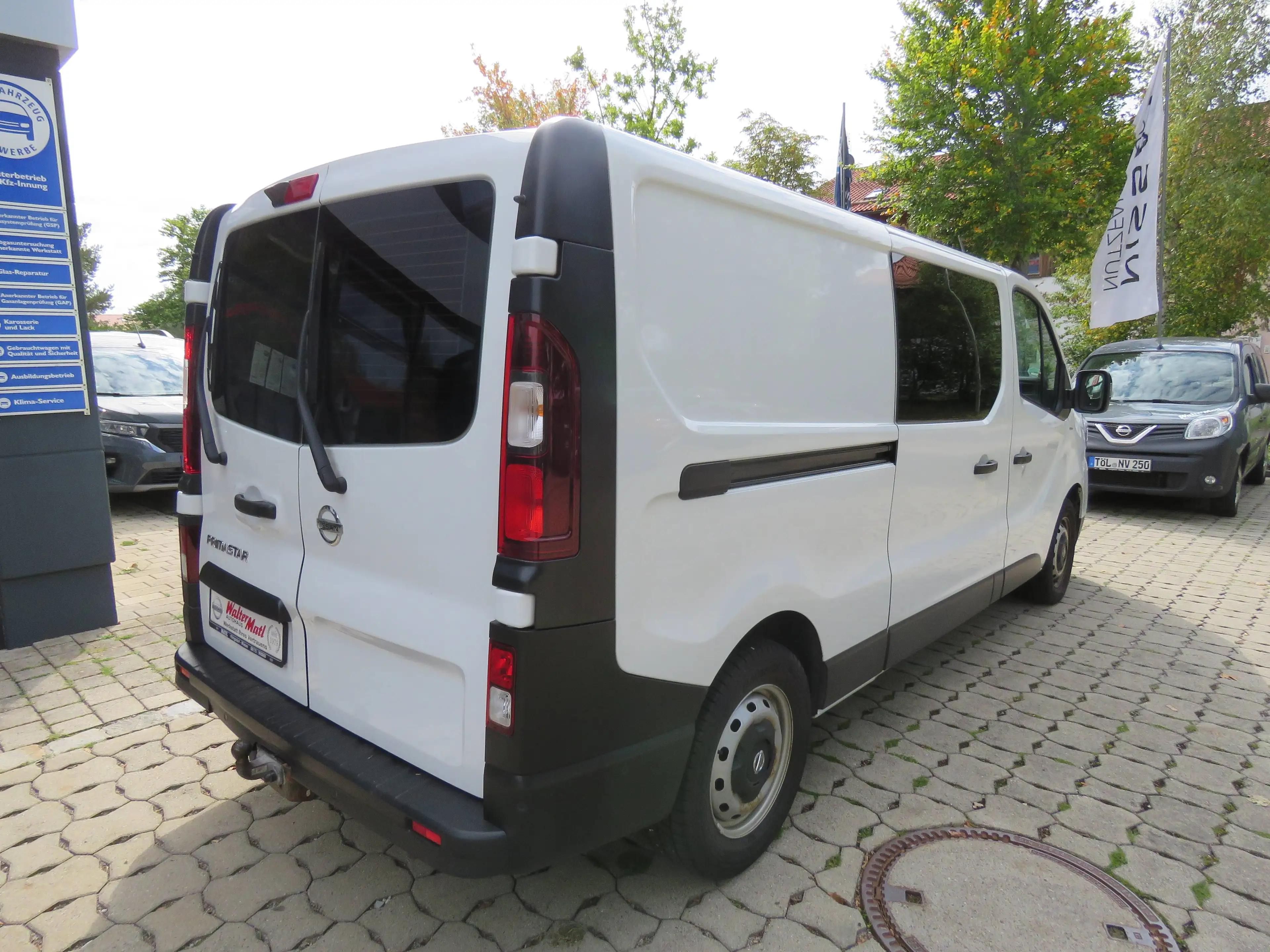 Nissan Primastar Kasten L2H1 3,0t N-Connecta 150PS 6MT Rückfahrkamera — photo 10