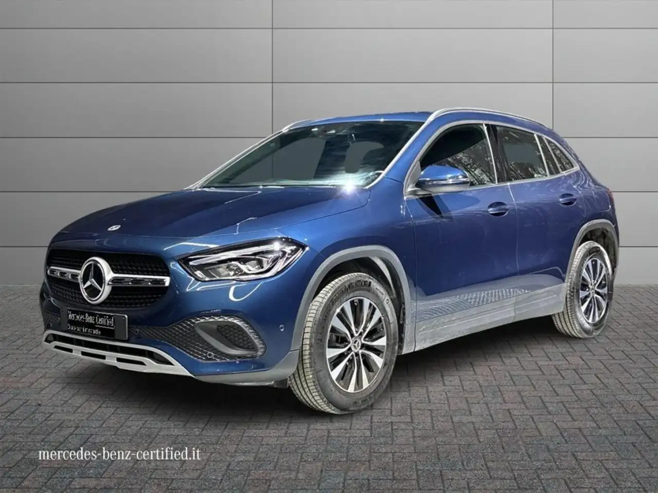 Mercedes-Benz GLA 200
