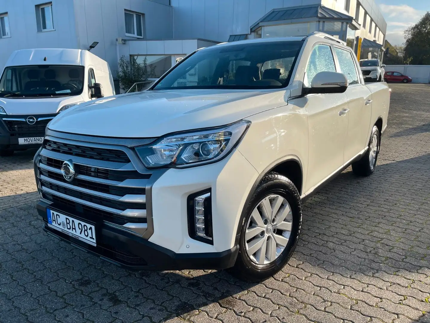 SsangYong Musso Grand Sapphire 4WD  - Modell 2024 Blanc - 2