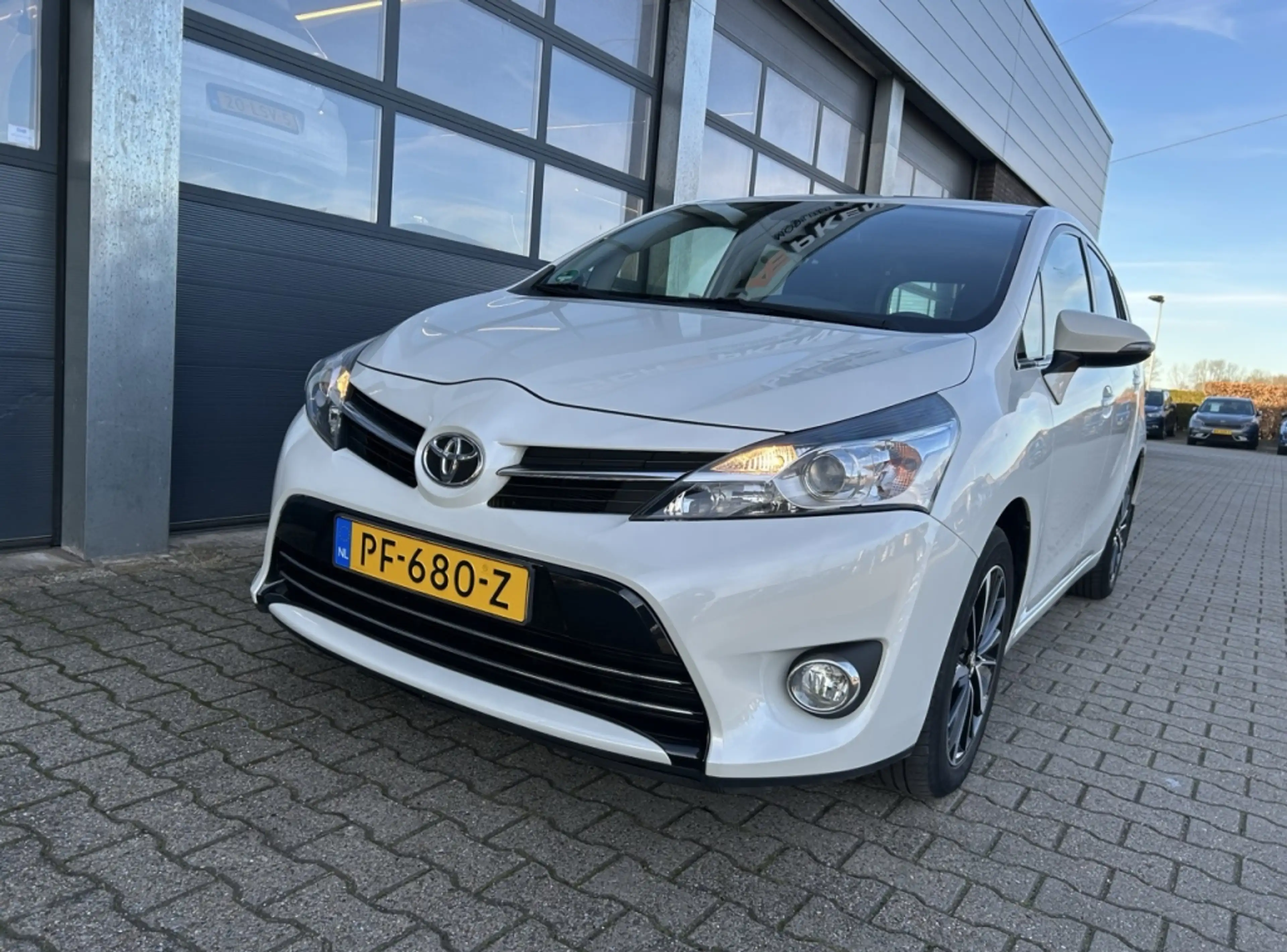 Toyota Verso 1.8 VVT-i 147pk Automaat Dynamic — photo 12