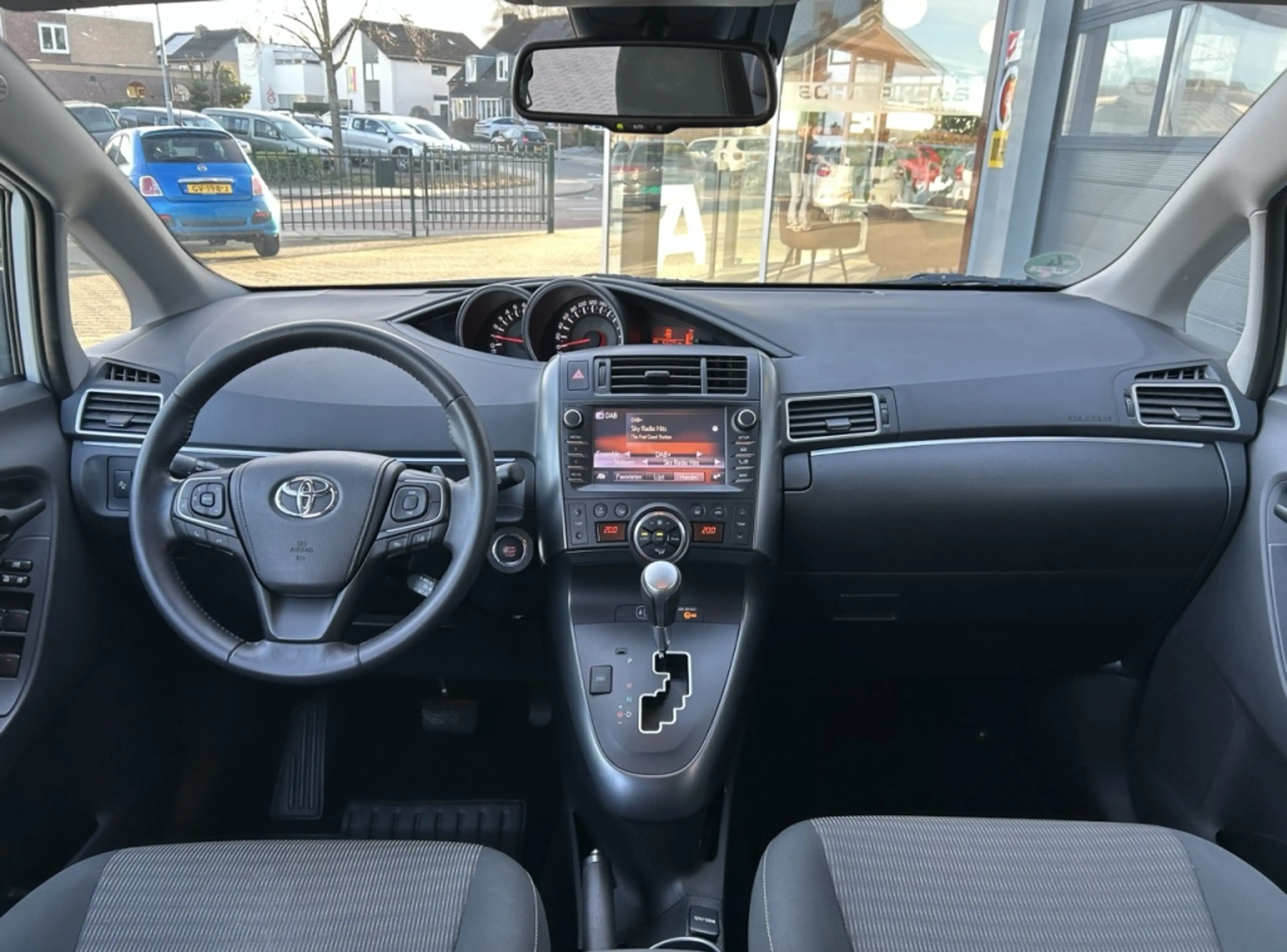Toyota Verso 1.8 VVT-i 147pk Automaat Dynamic — photo 5