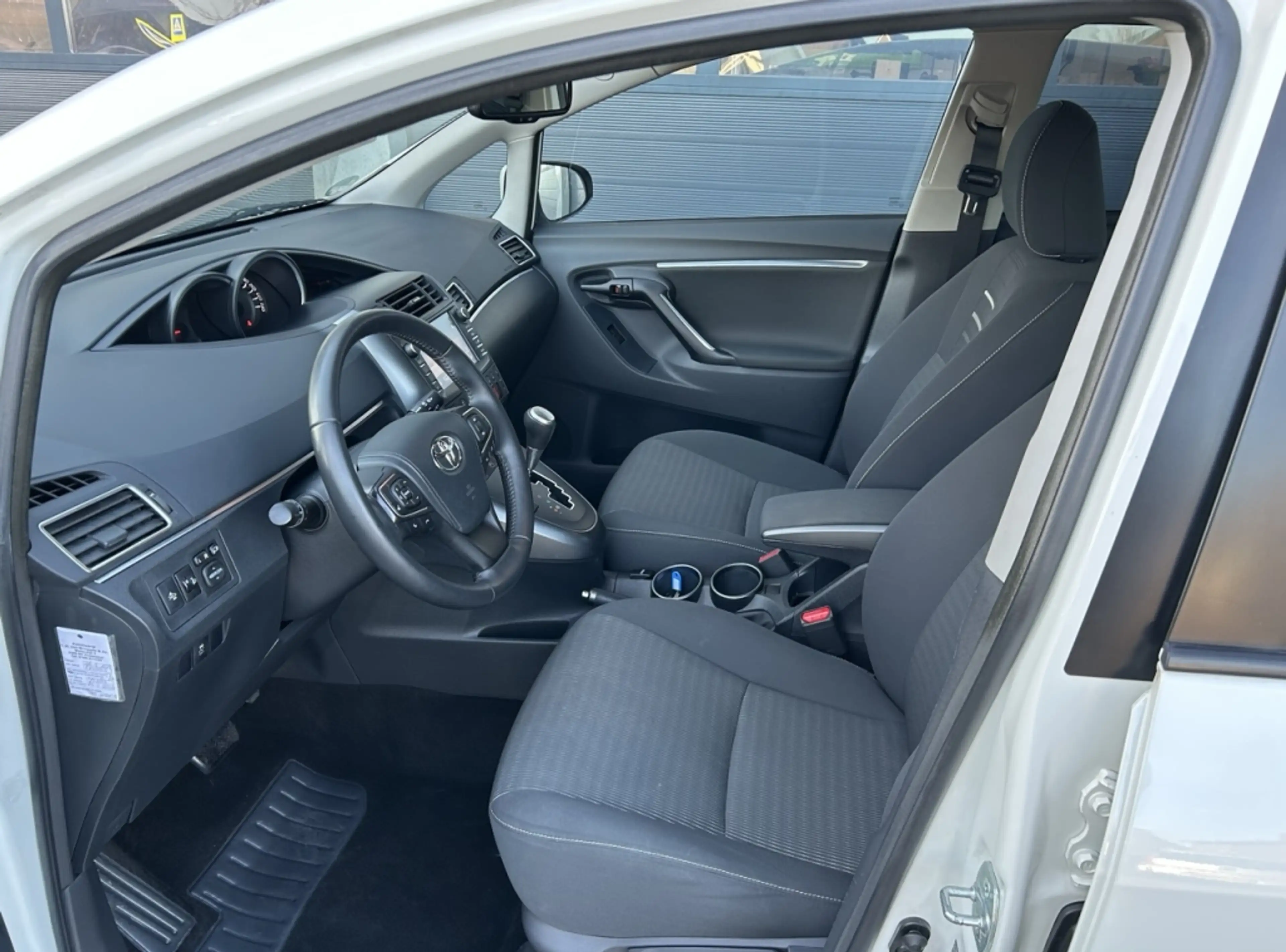 Toyota Verso 1.8 VVT-i 147pk Automaat Dynamic — photo 6