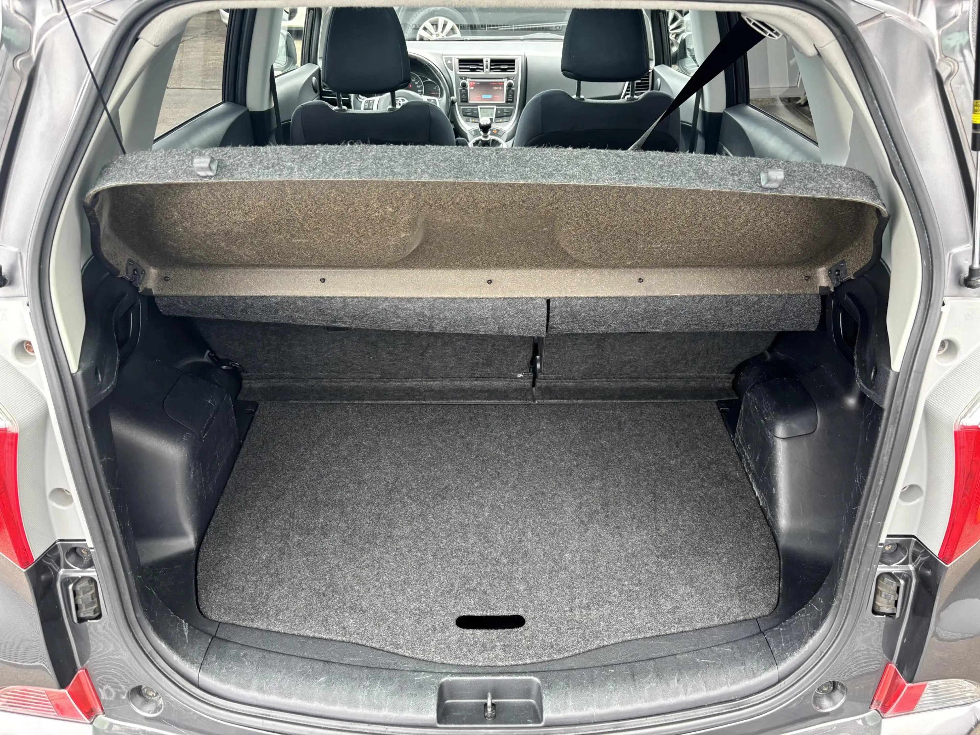 Toyota Verso-S 1.3 VVT-i Aspiration Panoramadak / LM velgen / Tre — photo 10