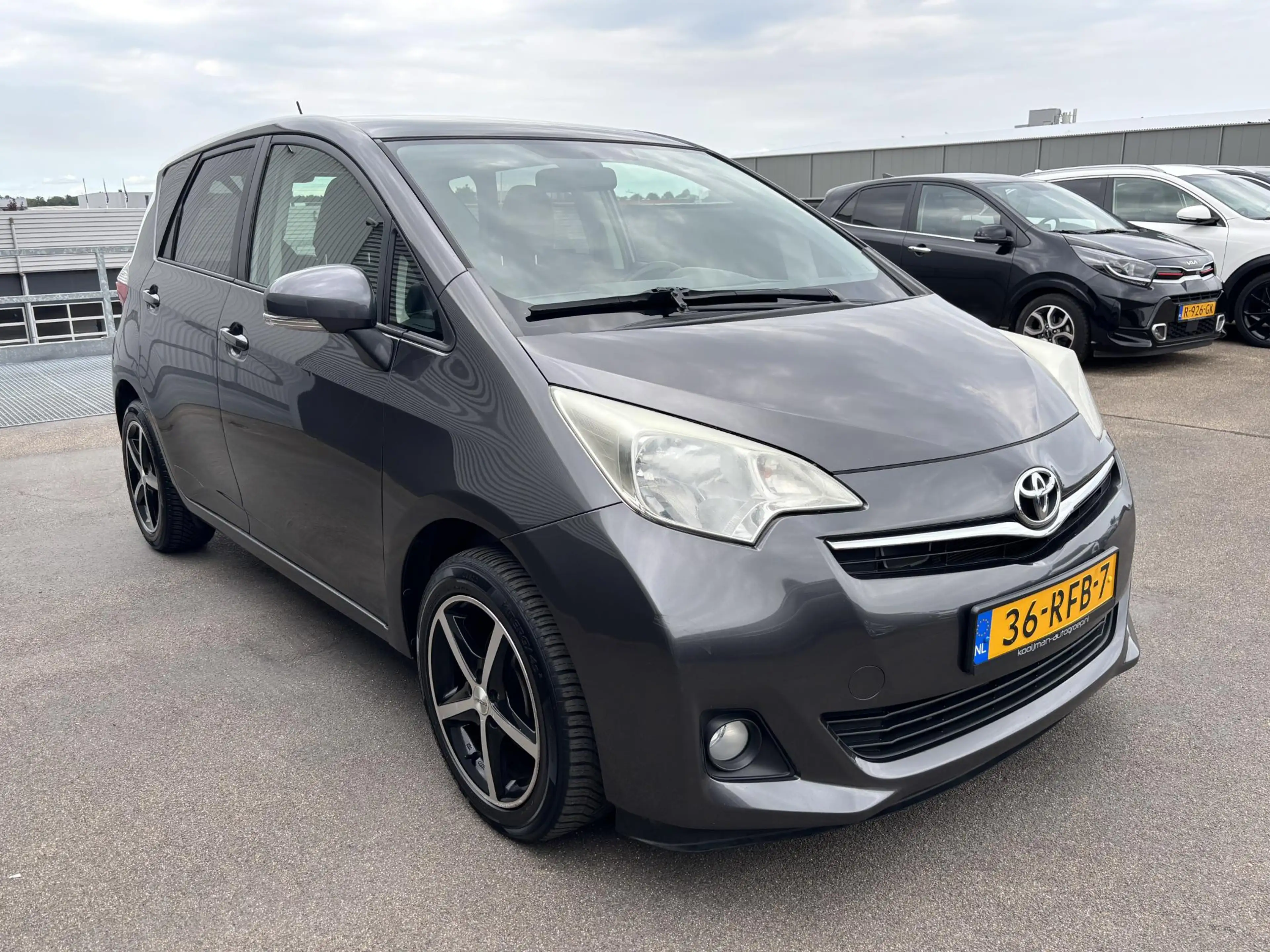 Toyota Verso-S 1.3 VVT-i Aspiration Panoramadak / LM velgen / Tre — photo 6