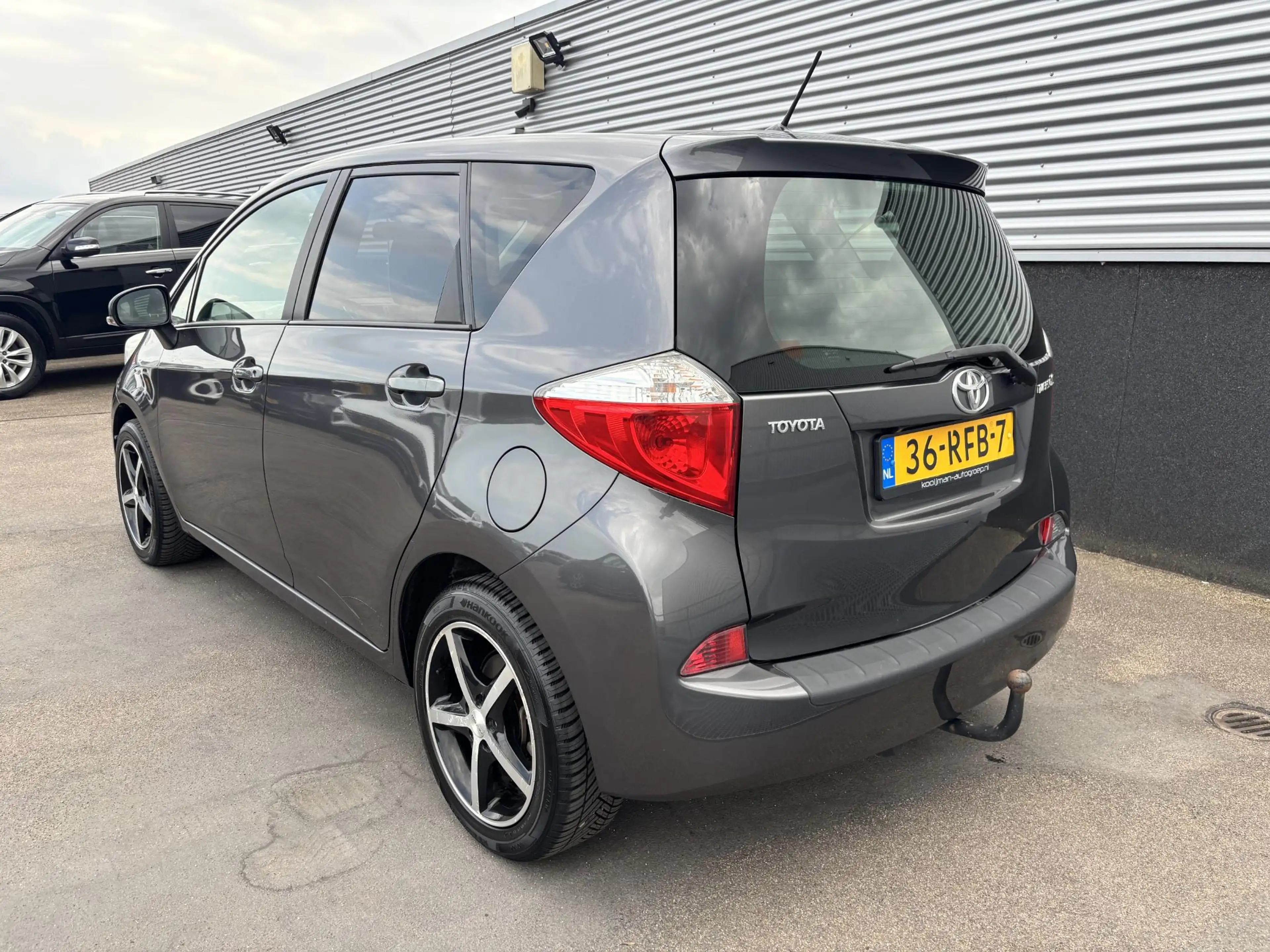 Toyota Verso-S 1.3 VVT-i Aspiration Panoramadak / LM velgen / Tre — photo 11