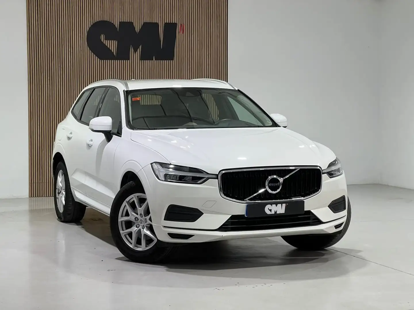 Volvo XC60 2.0 D3 Momentum Blanco - 1