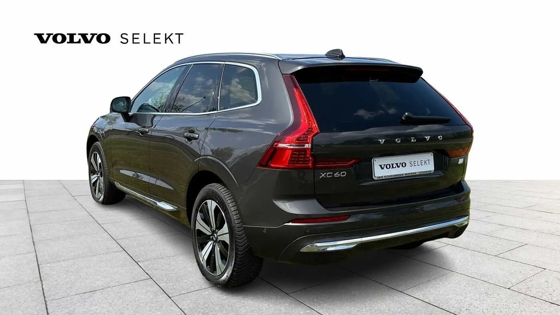 Volvo XC60 Plus, T6 Plug-in hybrid, Bright, Trekhaak Grijs - 2