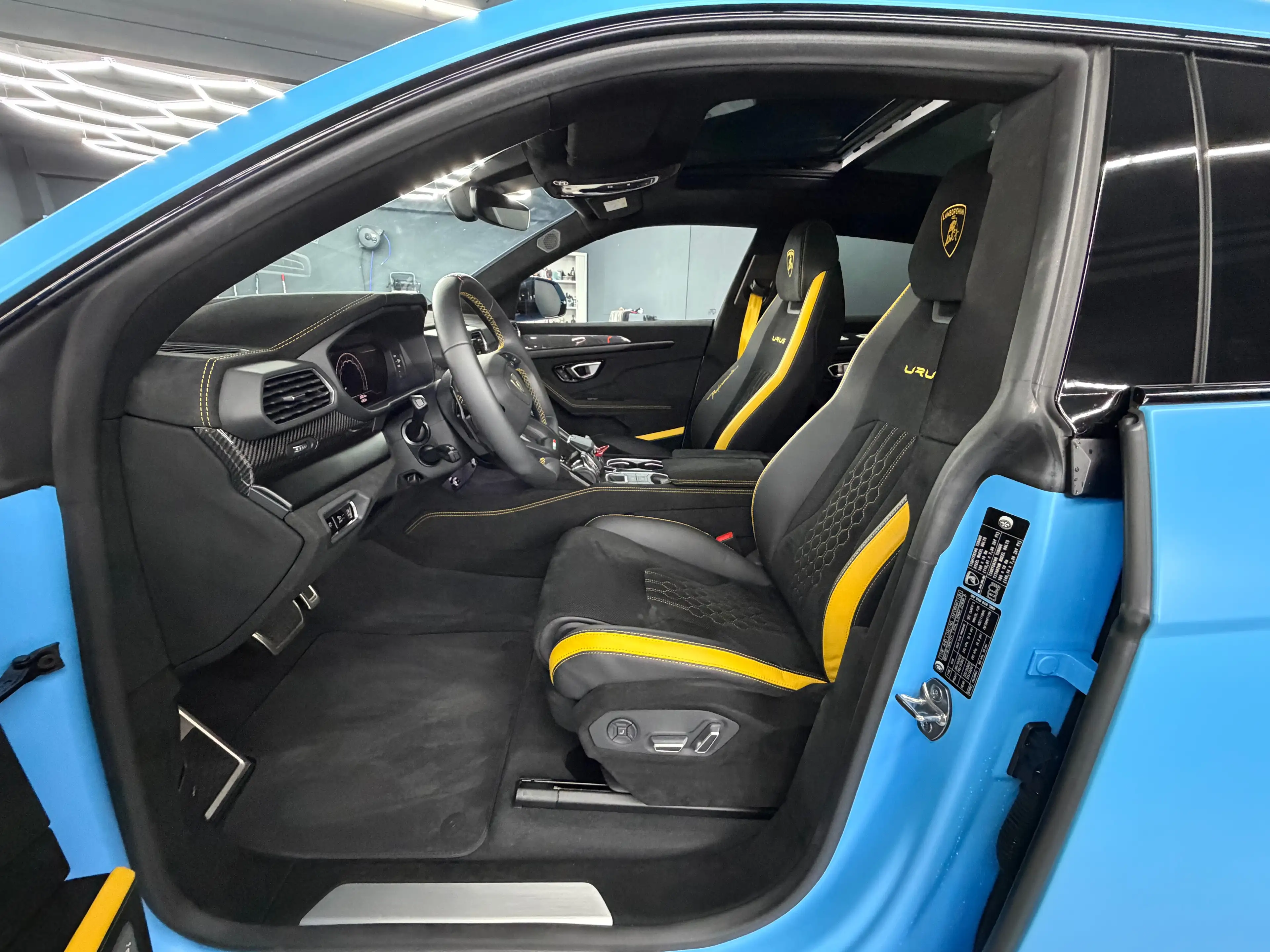 Lamborghini Urus Performante Bleu Cepheus MATT Full PPF — photo 11