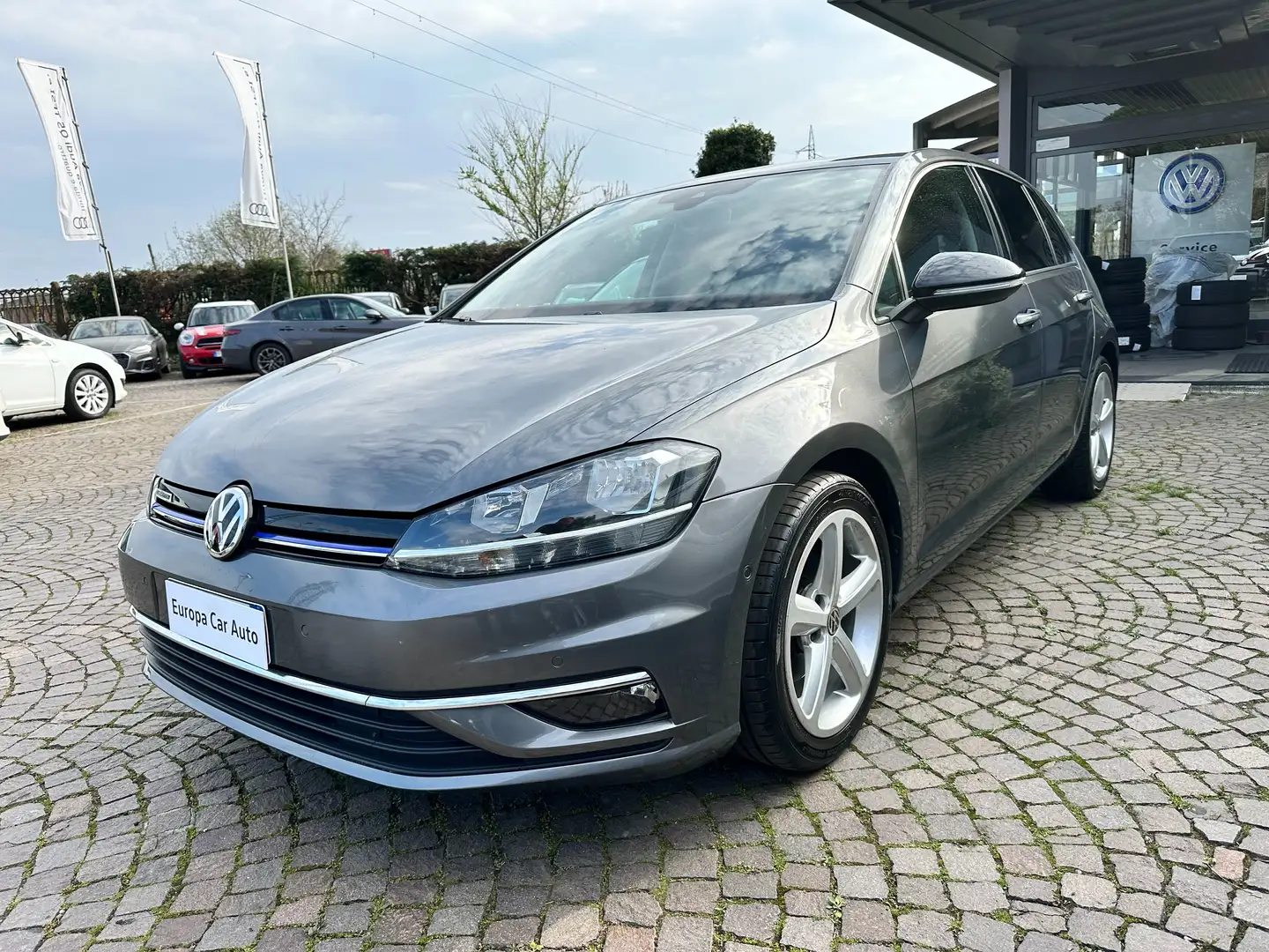 Volkswagen Golf Golf 5p 1.5 tsi ComfortBusiness 130cv Gris - 1