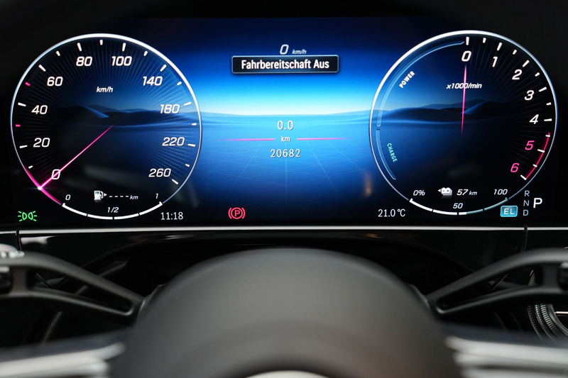 Mercedes-Benz E 300 de 4MATIC mit EQ Hybrid Technologie T-Modell — photo 5