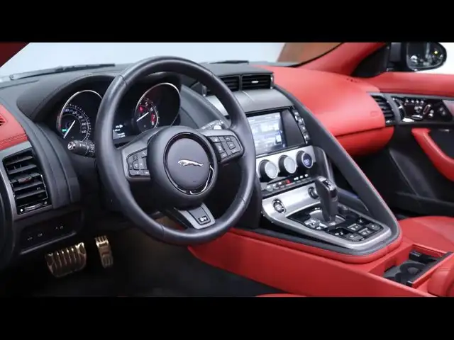 Jaguar F-Type view 30