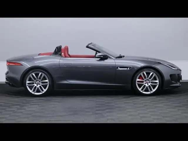 Jaguar F-Type view 10