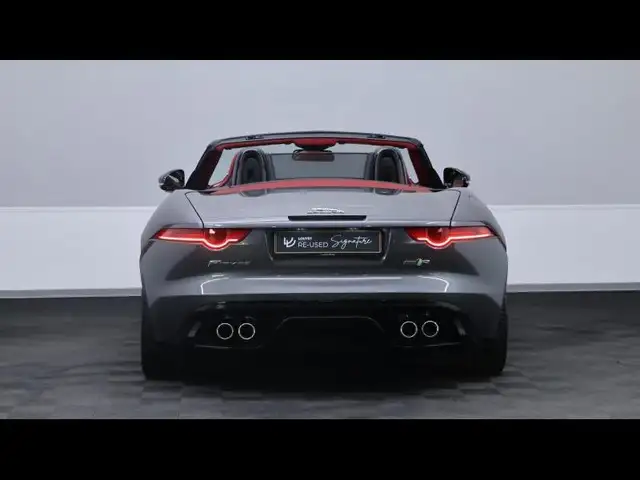 Jaguar F-Type view 17