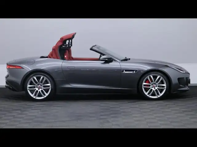 Jaguar F-Type view 11