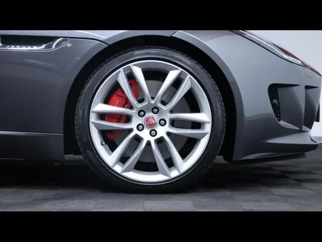 Jaguar F-Type view 25